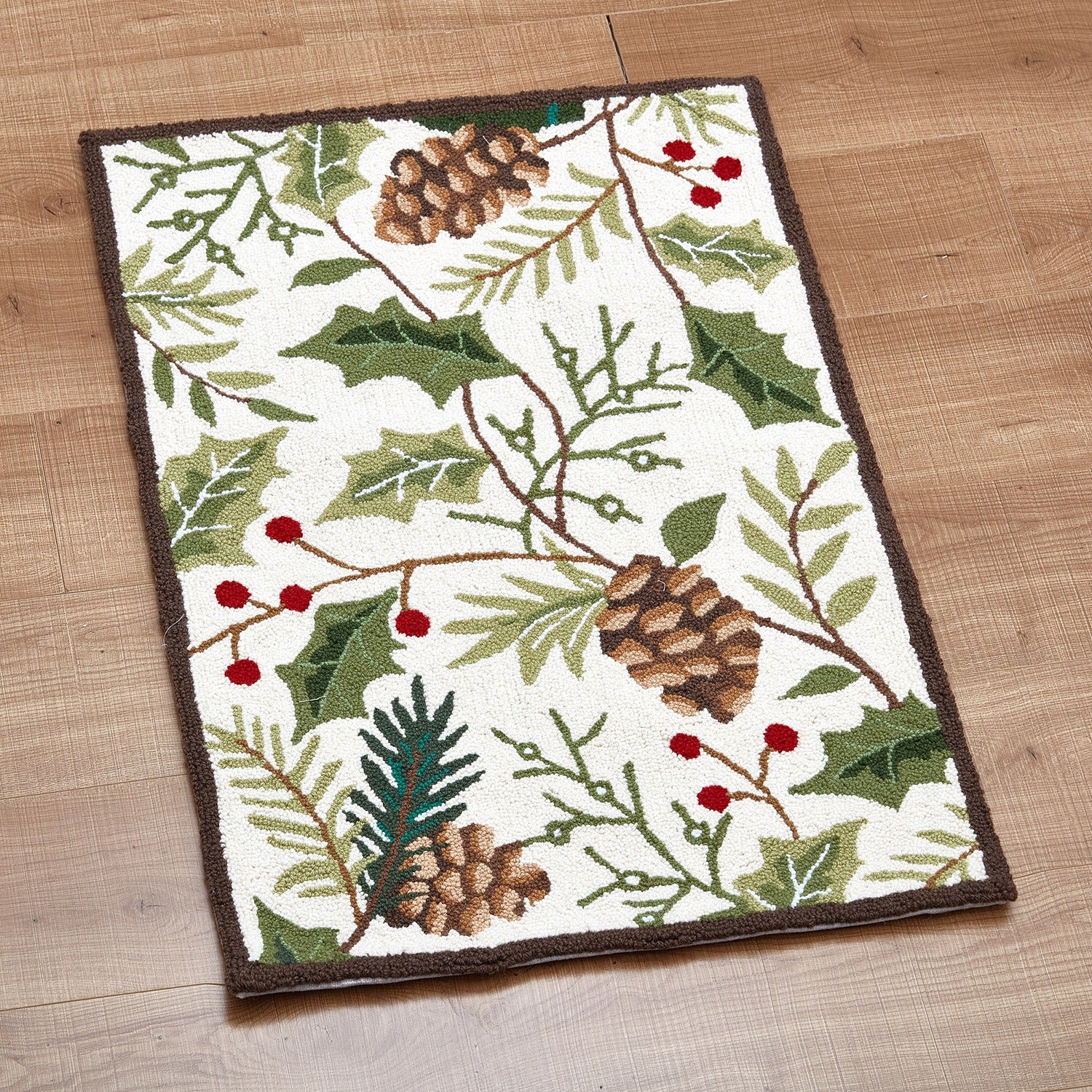 Pinecone Holiday Foliage Hook Rug