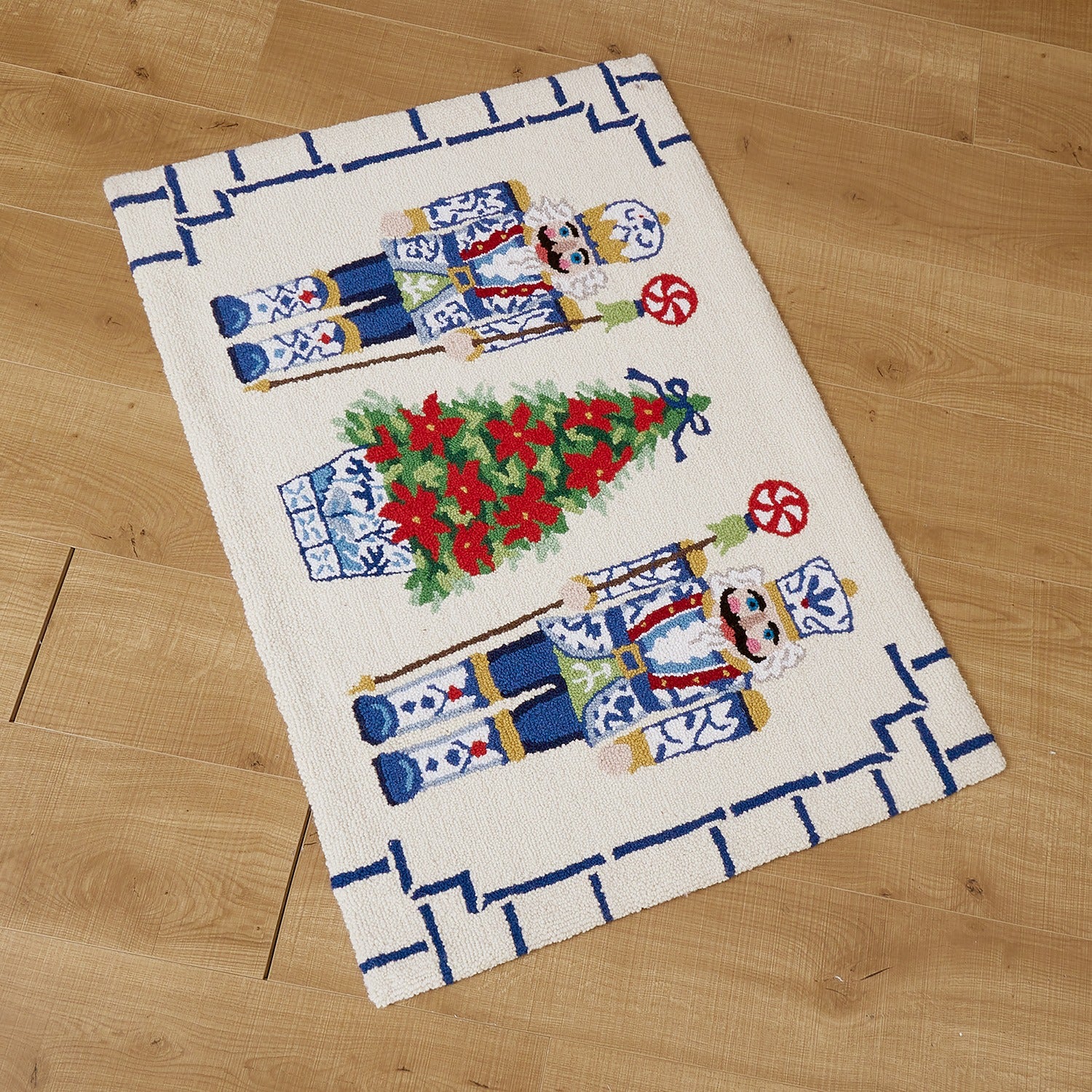 Nutcrackers & Tree Holiday Chinoiserie Hook Rug