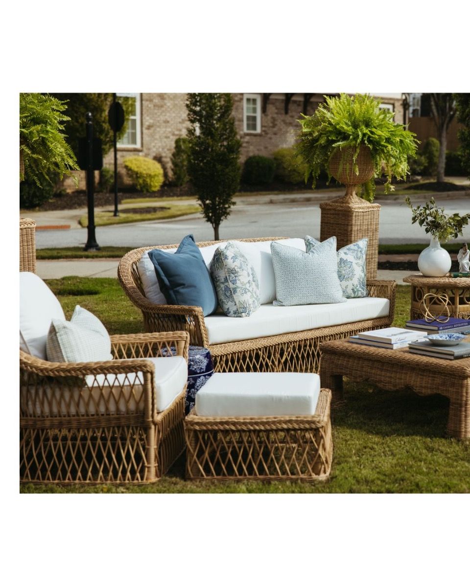Outdoor Sylvia Ottoman