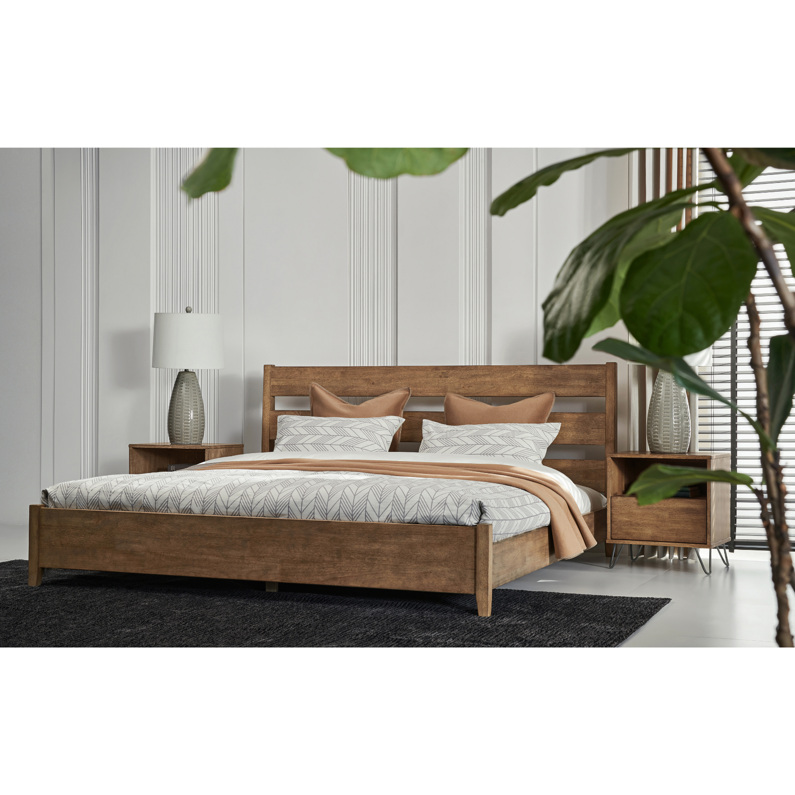 Zest Queen Solid Wood Platform Bed in Natural Oak