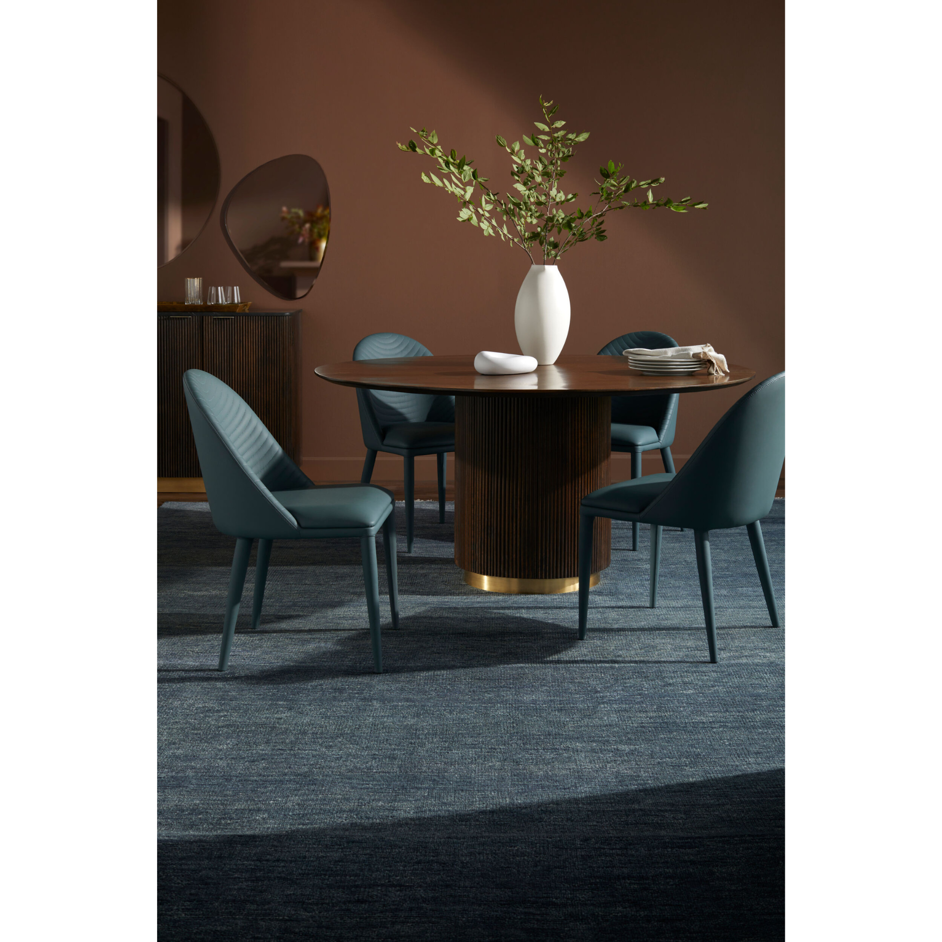 Nems Dining Table