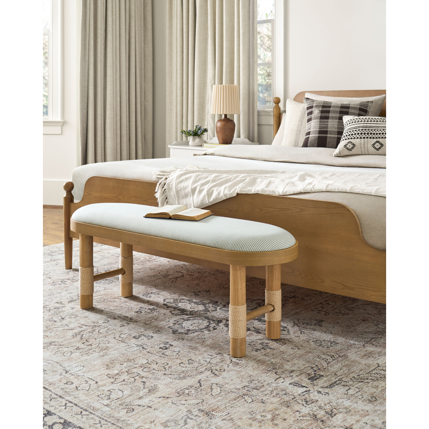 Esmarca Bench