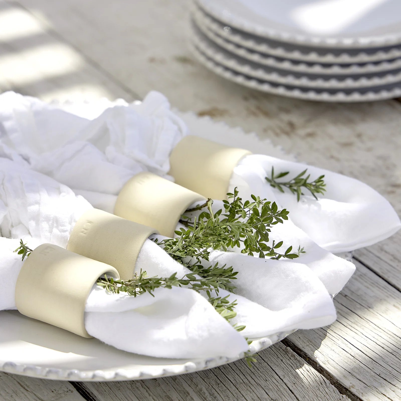 Round Ceramic Napkin Rings 4 Pieces