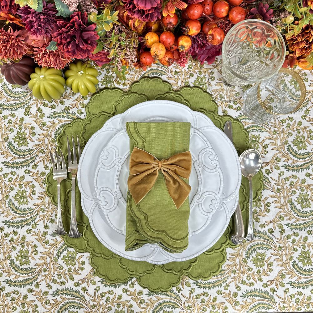 Flying Sheep Country Harvest Fable Tablecloth - Thumbnail 3