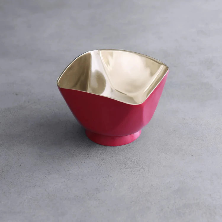 THANNI
Elena Small Bowl (Red and Gold)