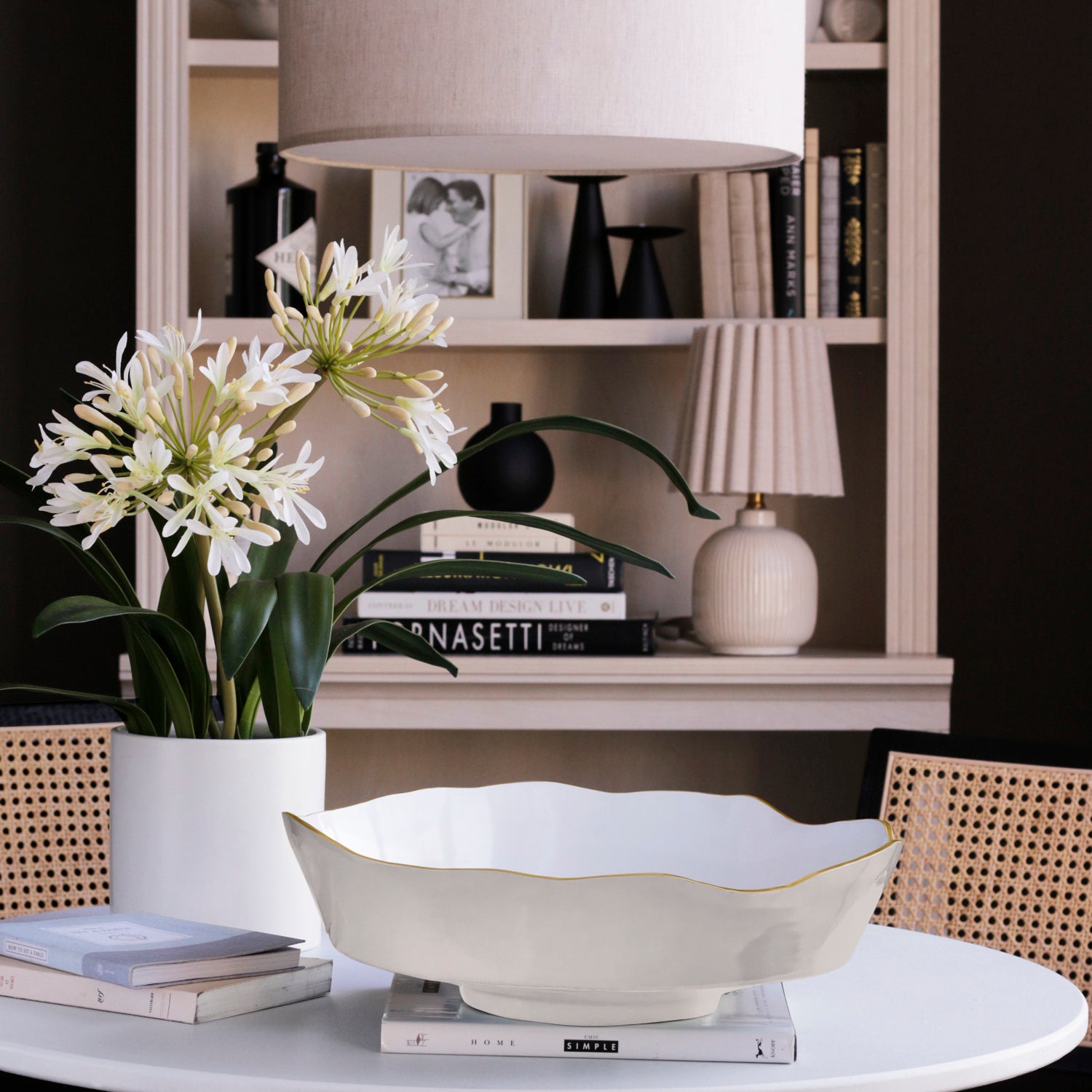 ENCANTO Dakota Large Bowl (Cream and White)