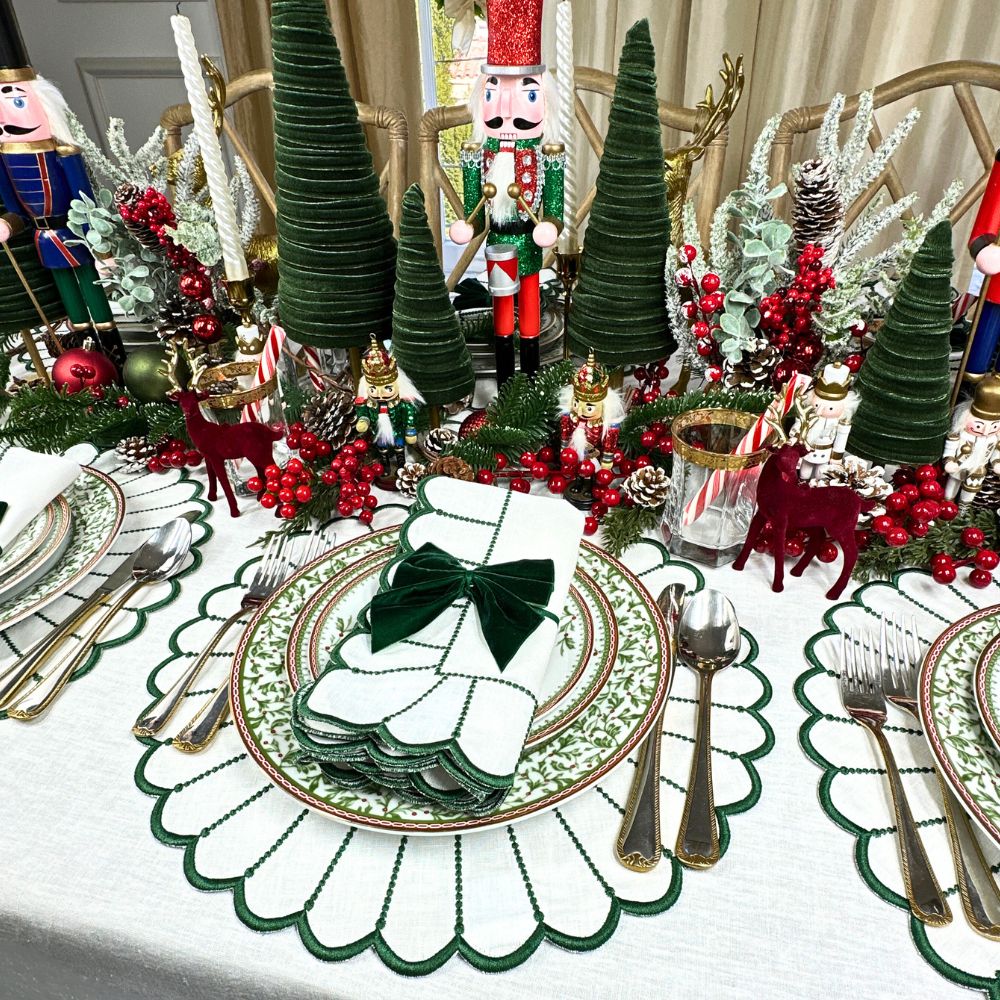 Studio Collection: Pippa Placemat - White/Dark Green (Set of 4)