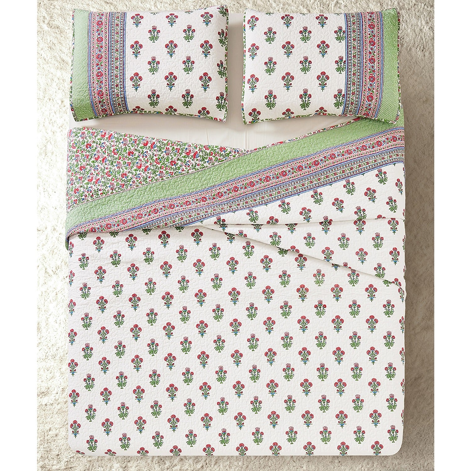 Serena Floral Quilt Set