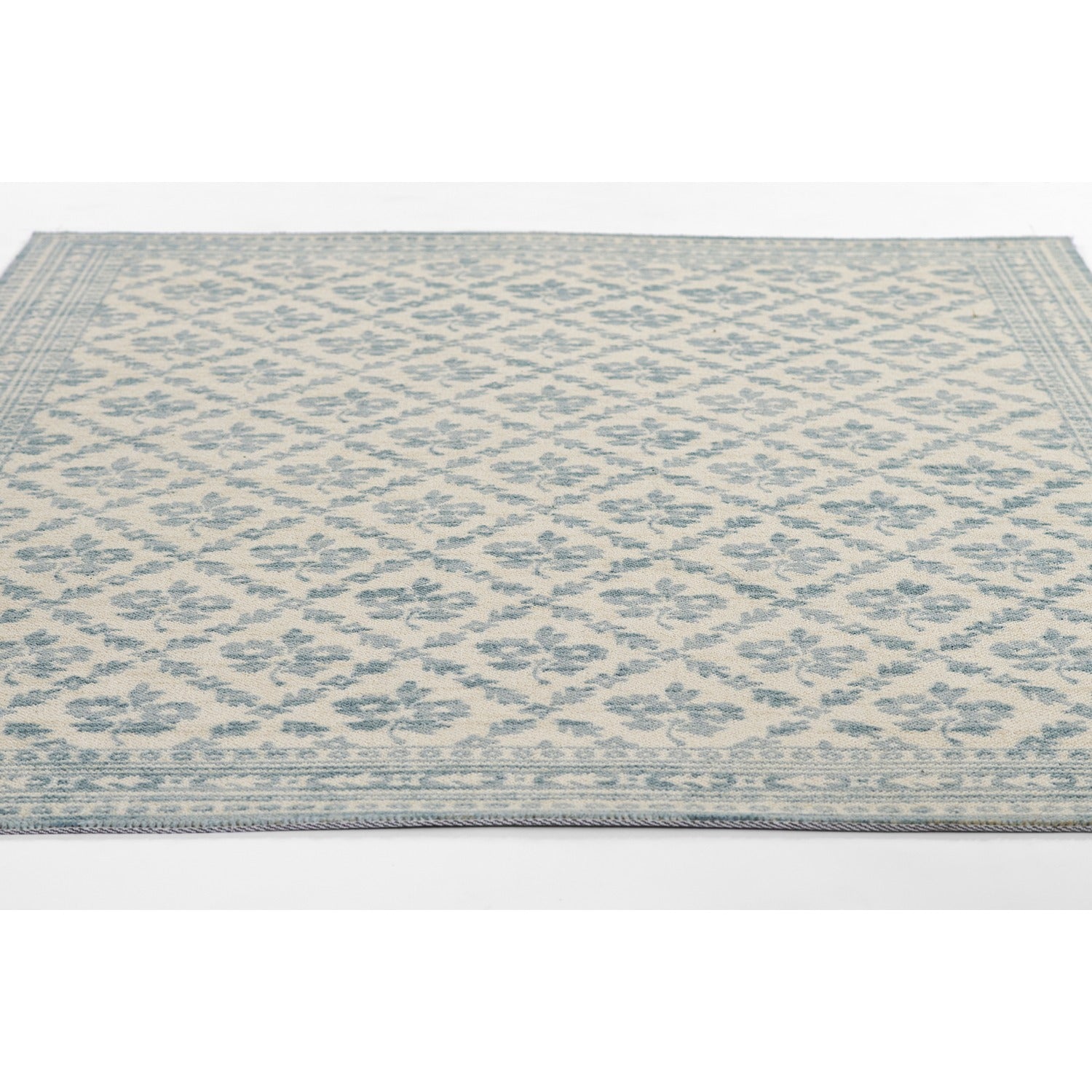 Bibury Vine Diamond Lattice Rug