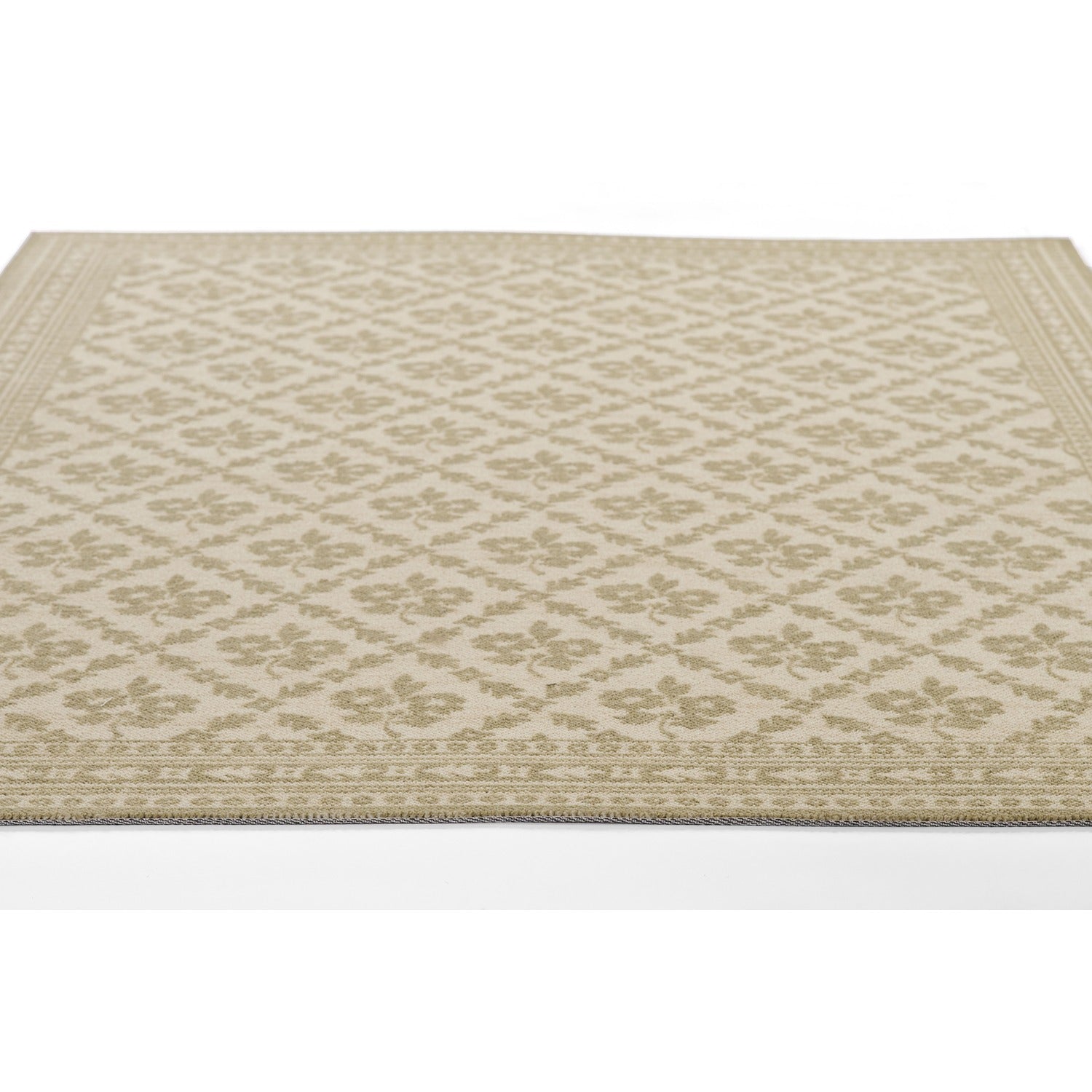 Bibury Vine Diamond Lattice Rug