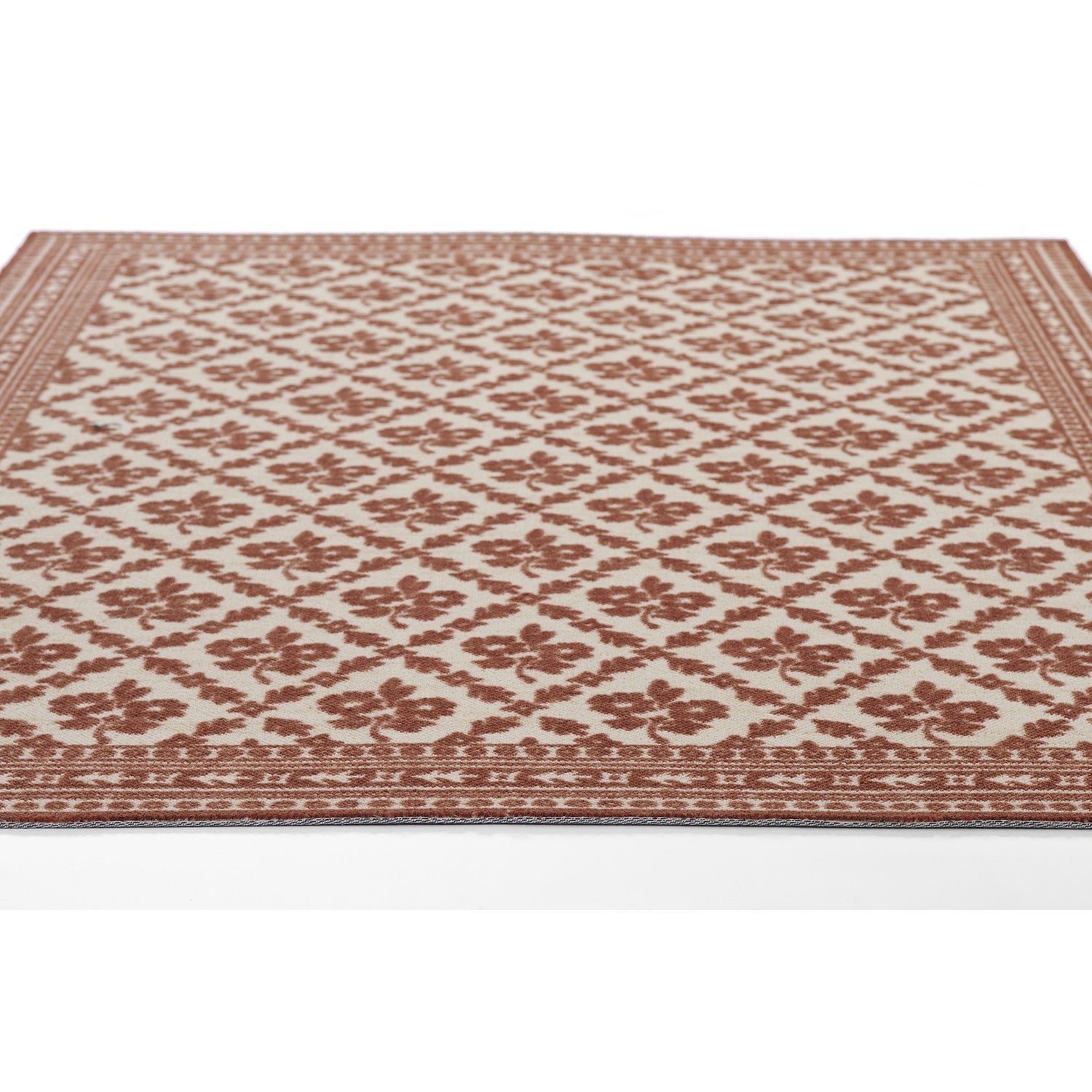 Bibury Vine Diamond Lattice Rug