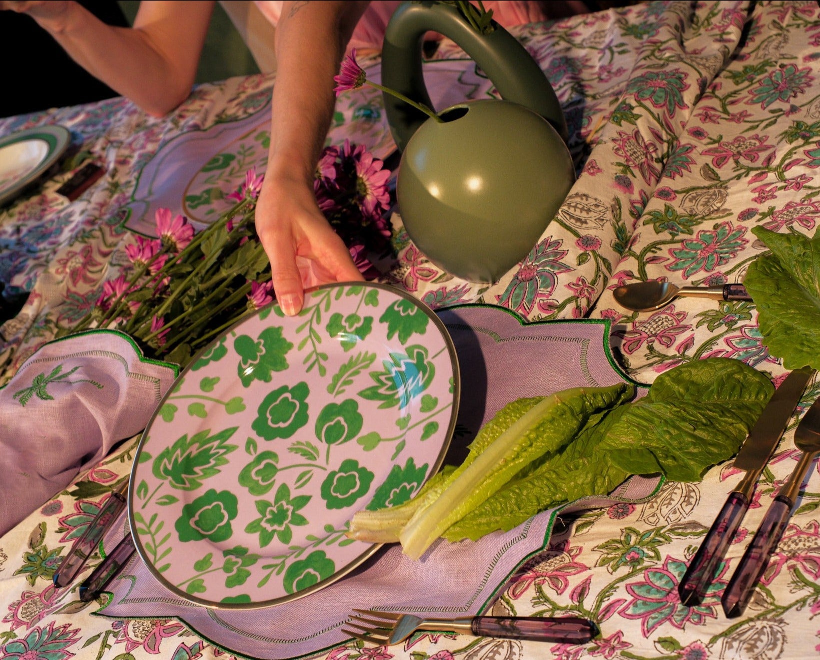 Bernadette Leaf Dinner Plate - Set of 4 (+1 Bonus Plate)