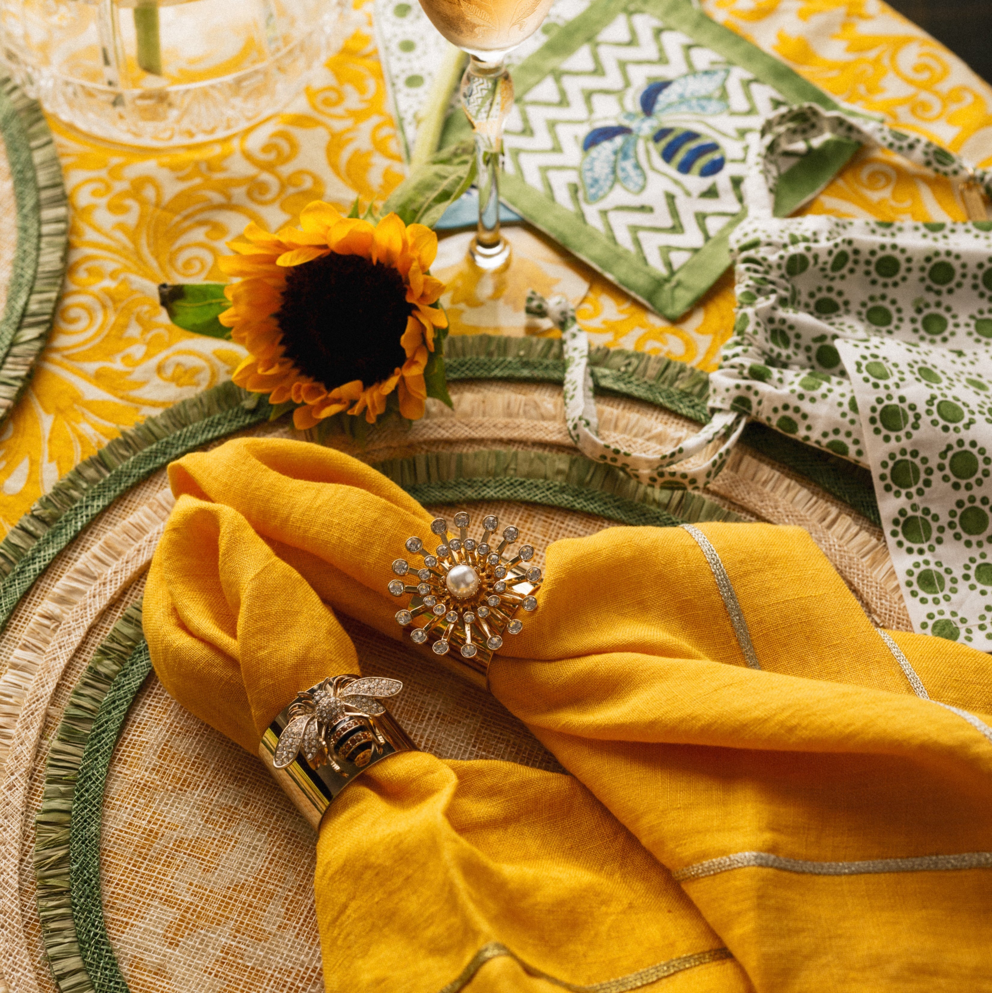 Gold trim dinner napkins, yellow, set of two