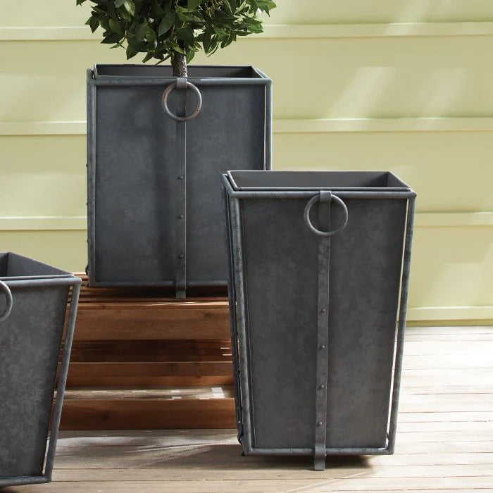 CALLAHAN TAPERED PLANTER LARGE