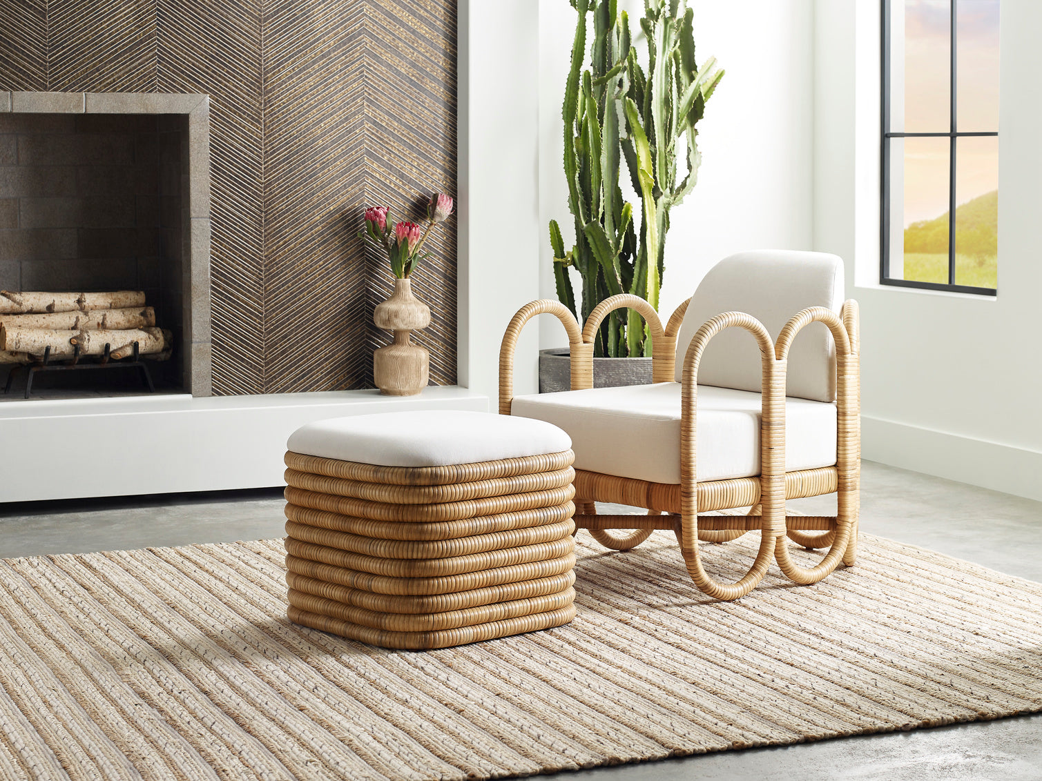 Cuixmala Lounge Chair