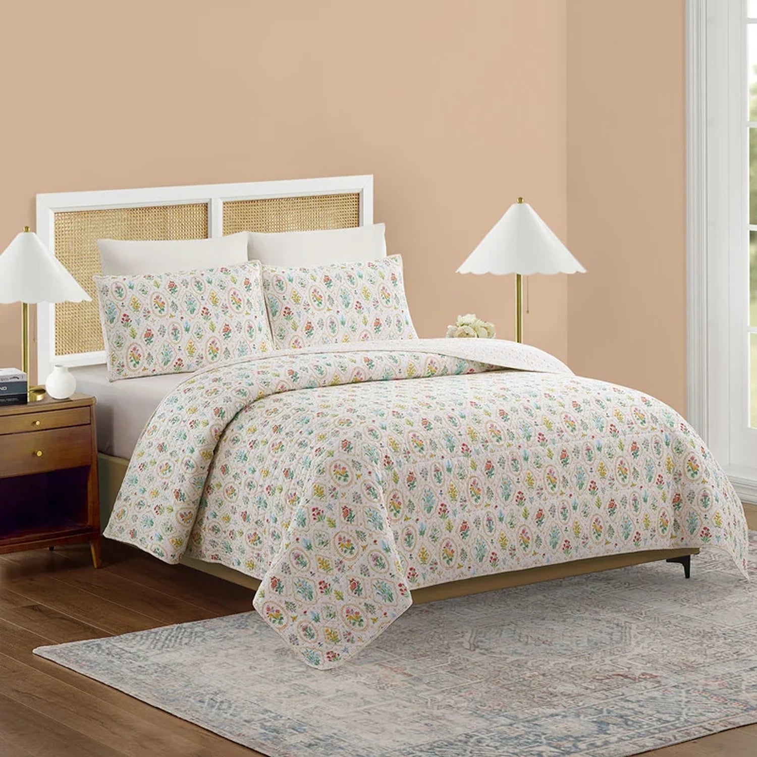 Flowers Wallpaper Quilt Set