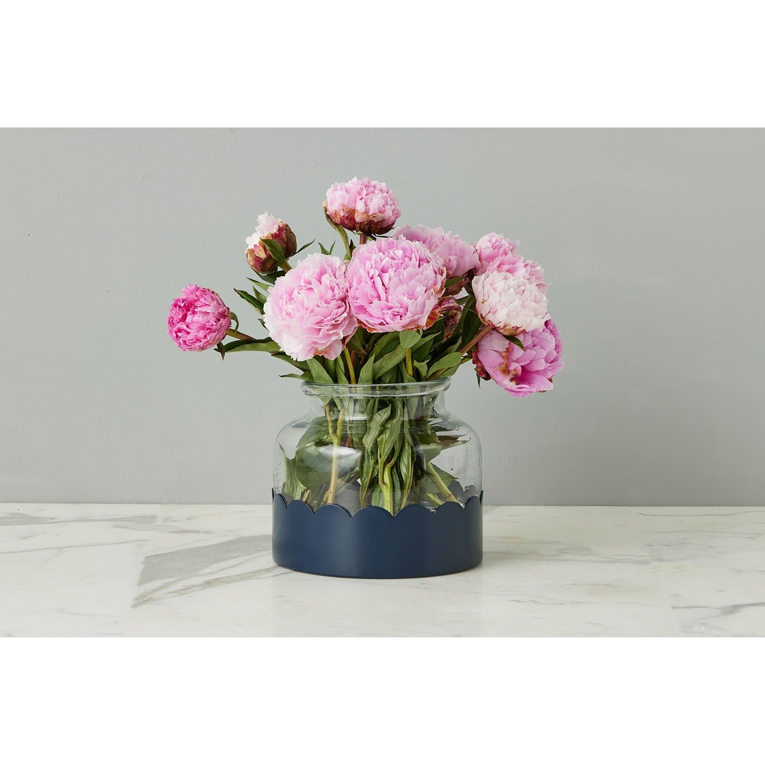 2-in-1 Scalloped Bloom Vase