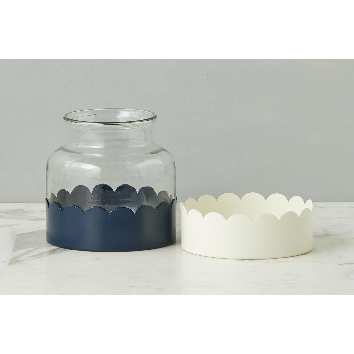2-in-1 Scalloped Bloom Vase