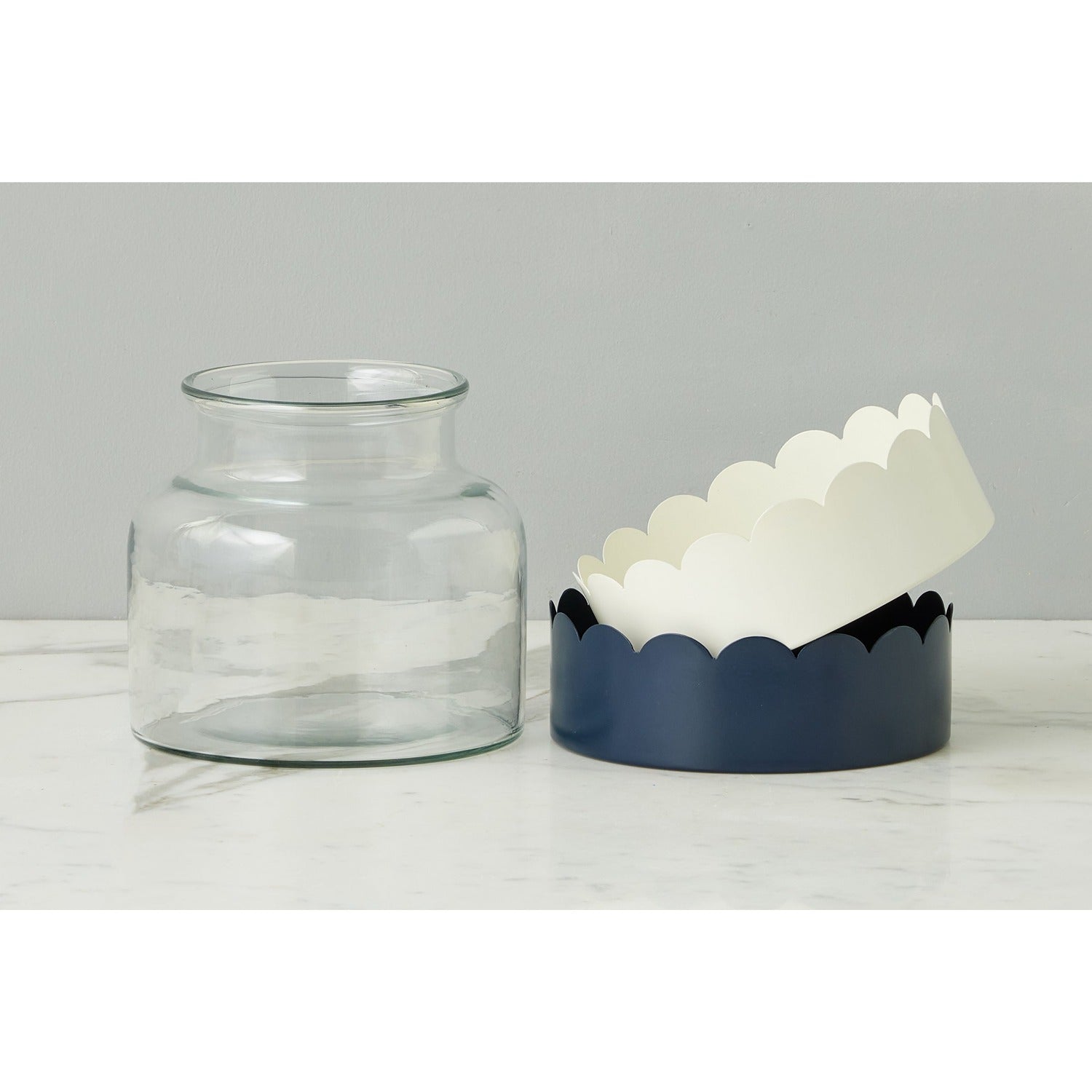 2-in-1 Scalloped Bloom Vase