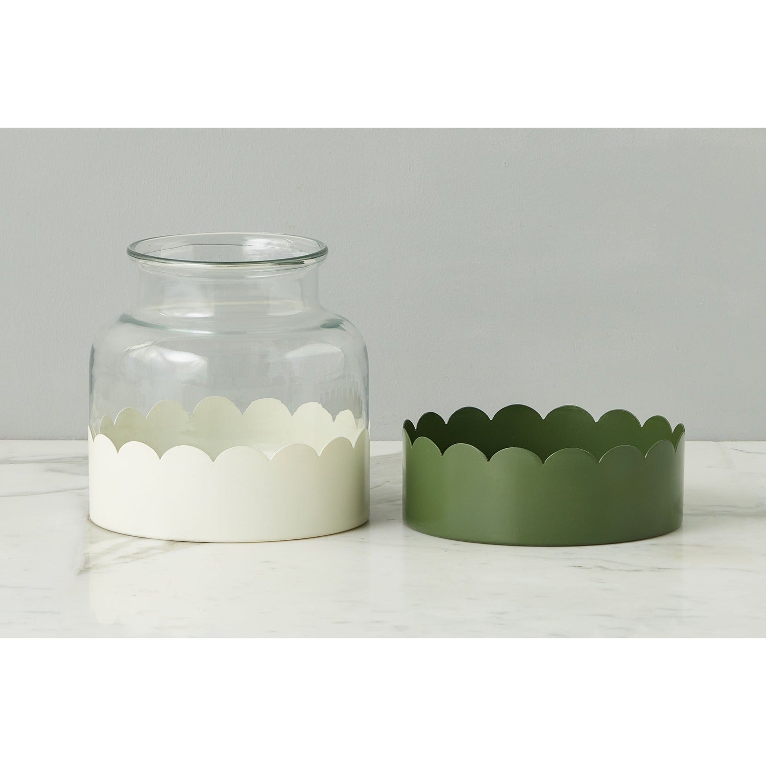 2-in-1 Scalloped Bloom Vase