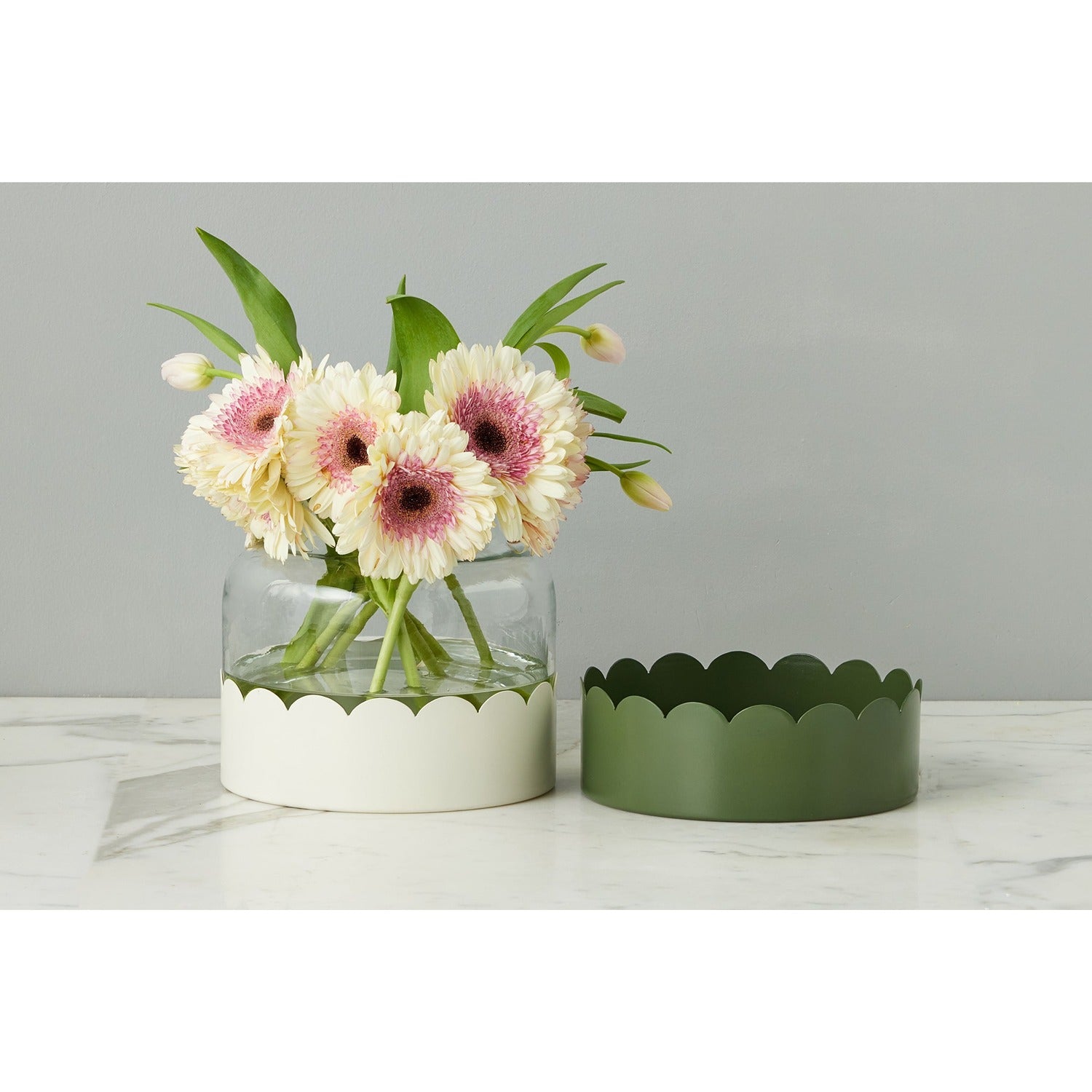 2-in-1 Scalloped Bloom Vase