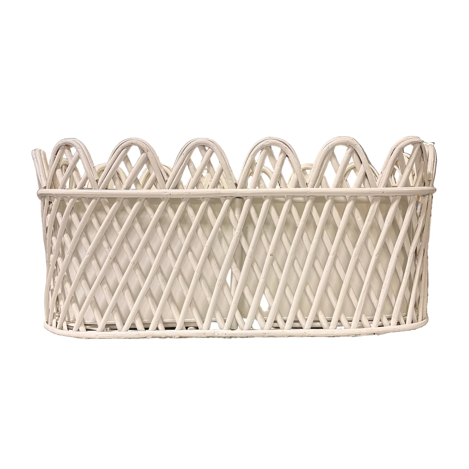 Jumbo White Oval Rattan Scalloped Planter