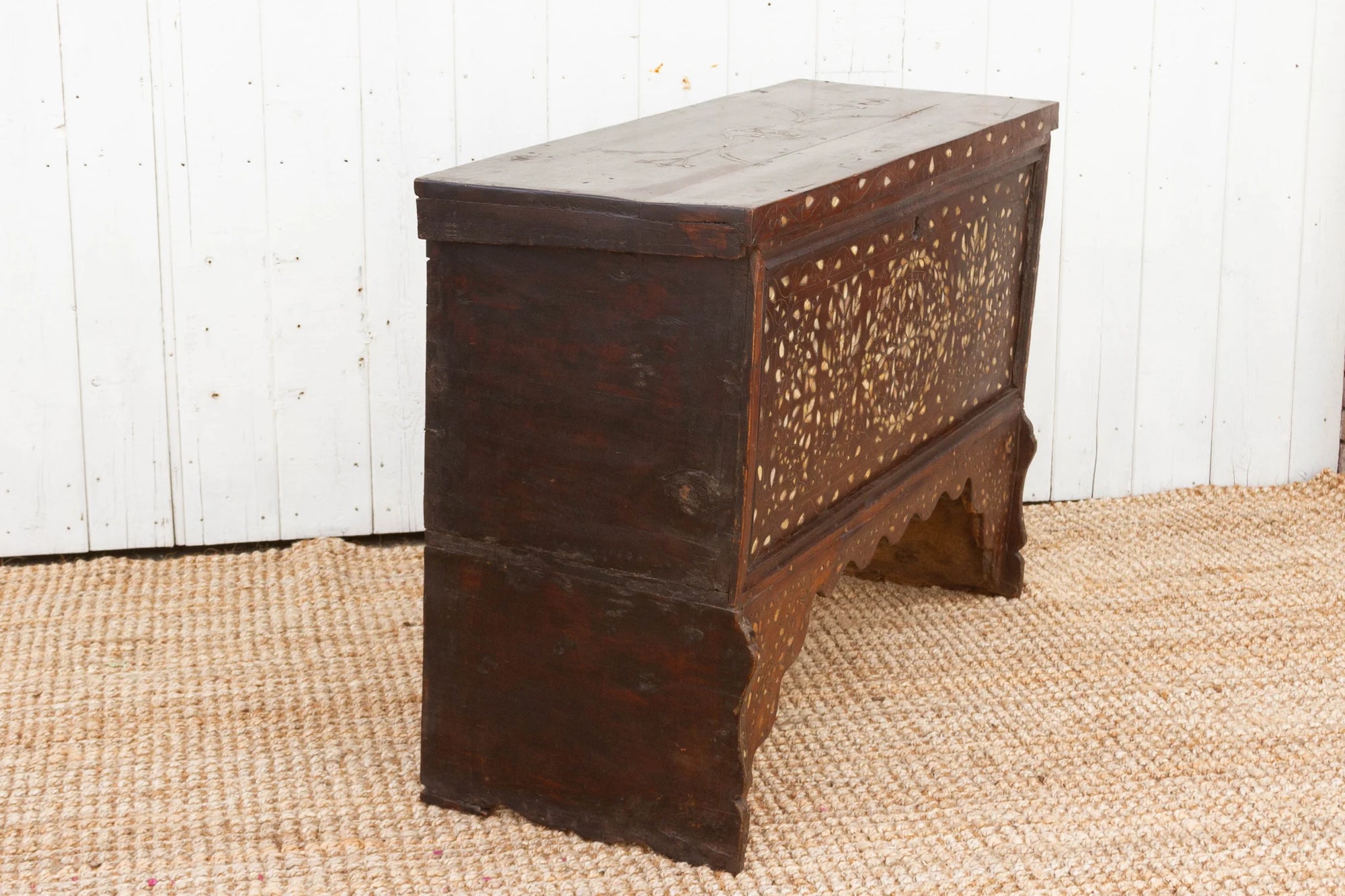 Rare Floral Inlay Mother Of Pearl Damascus Chest