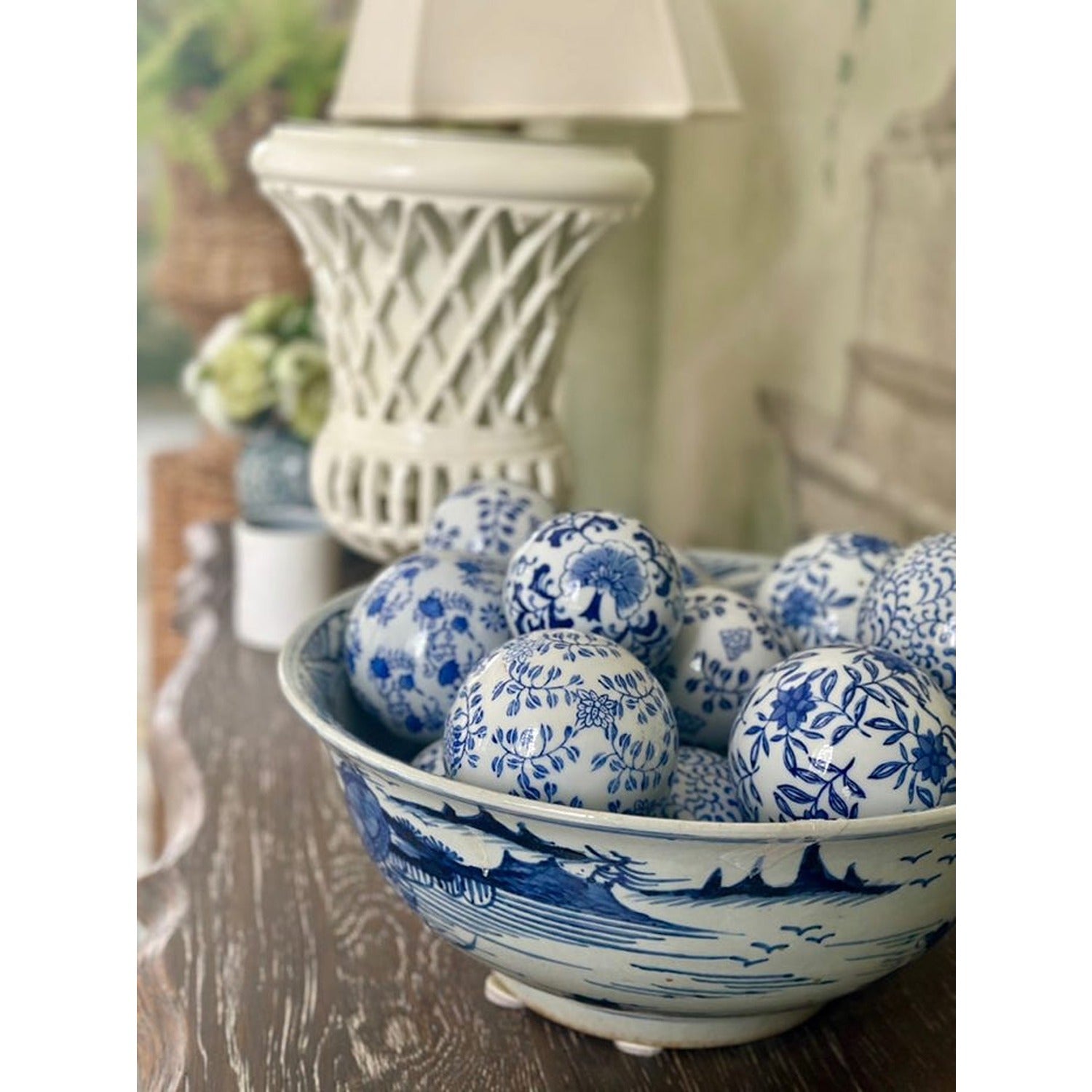 Vine Porcelain Ball (2 sizes)