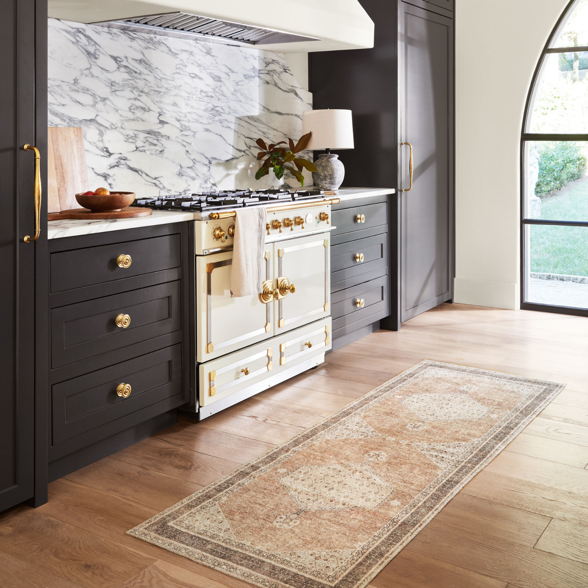 Lila Machine Woven Rug