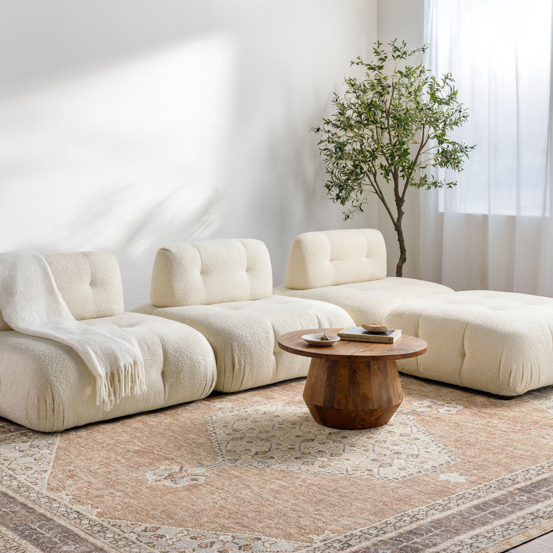 Lila Machine Woven Rug