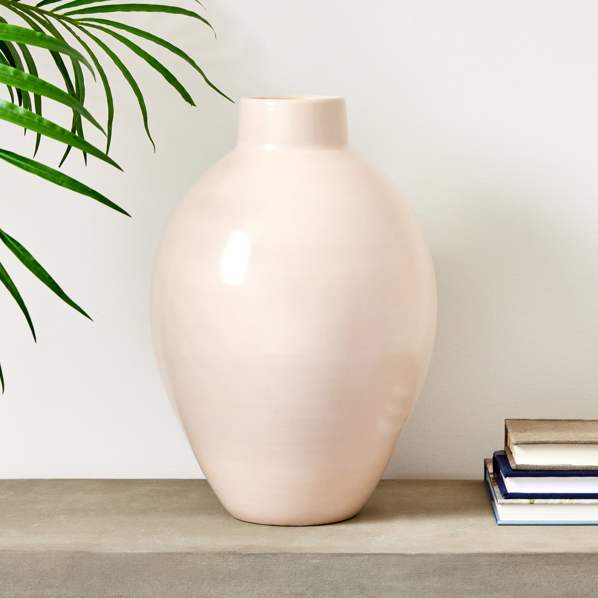 Avera Vase