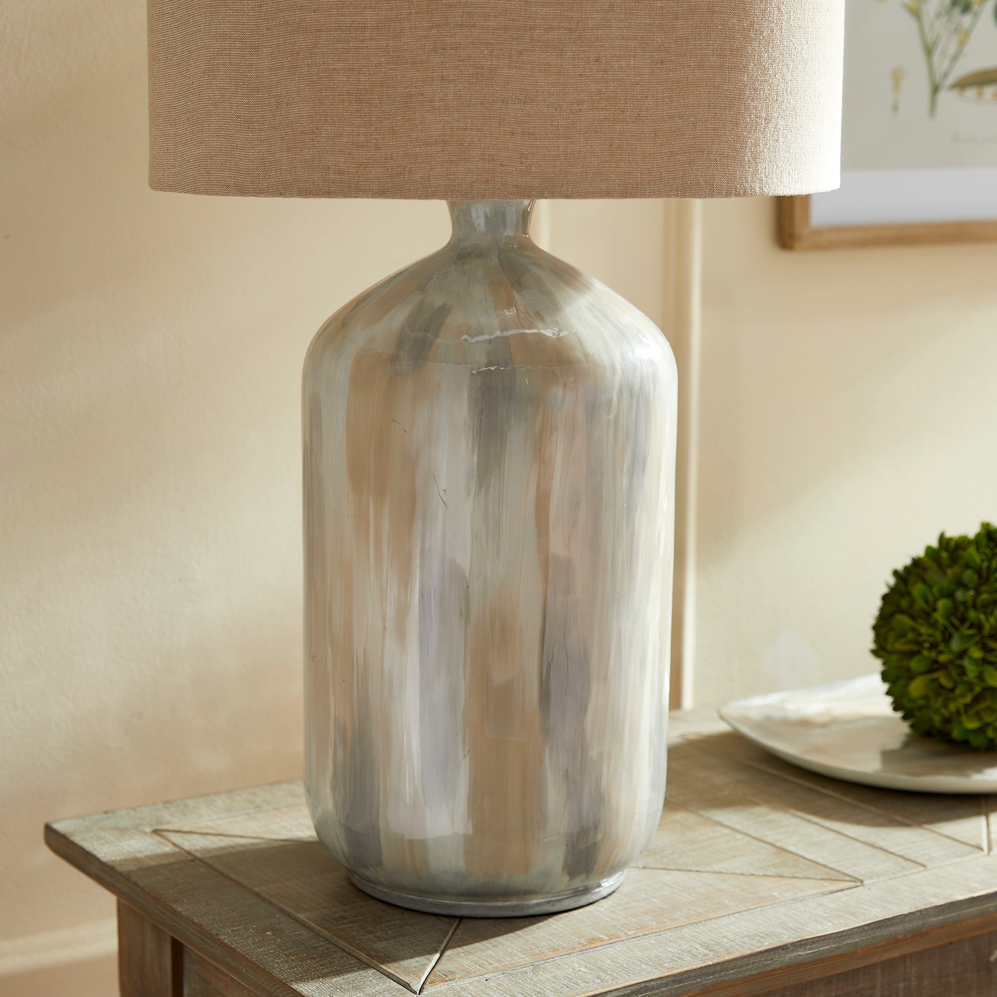 Almetri Lamp