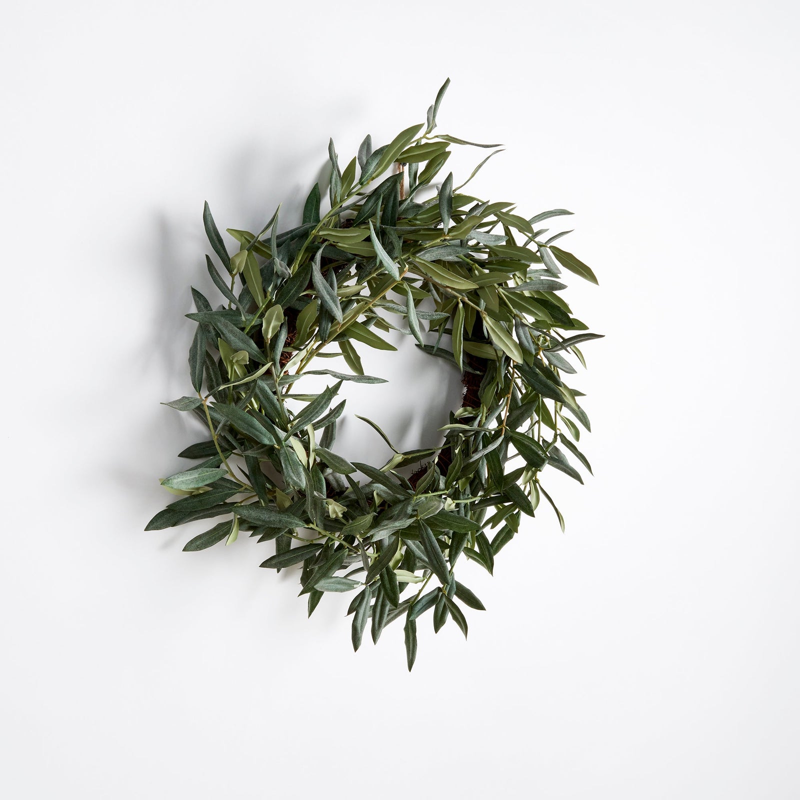 Elaia Wreath 22"