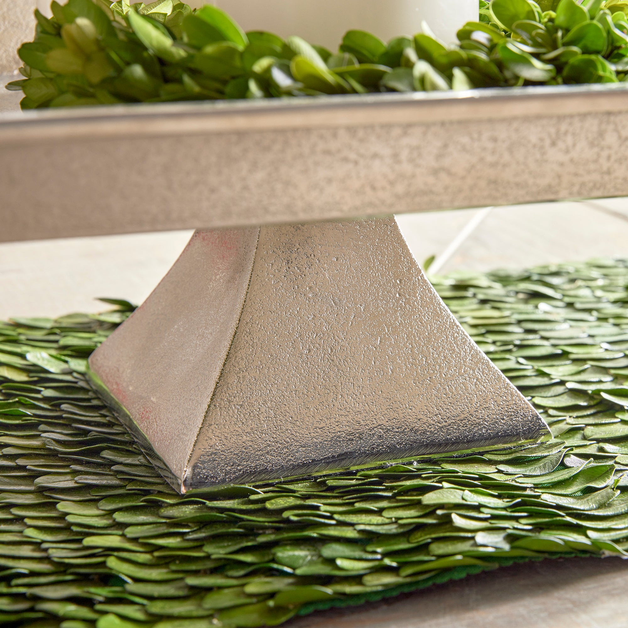 Gatlo Decorative Pedestal Large