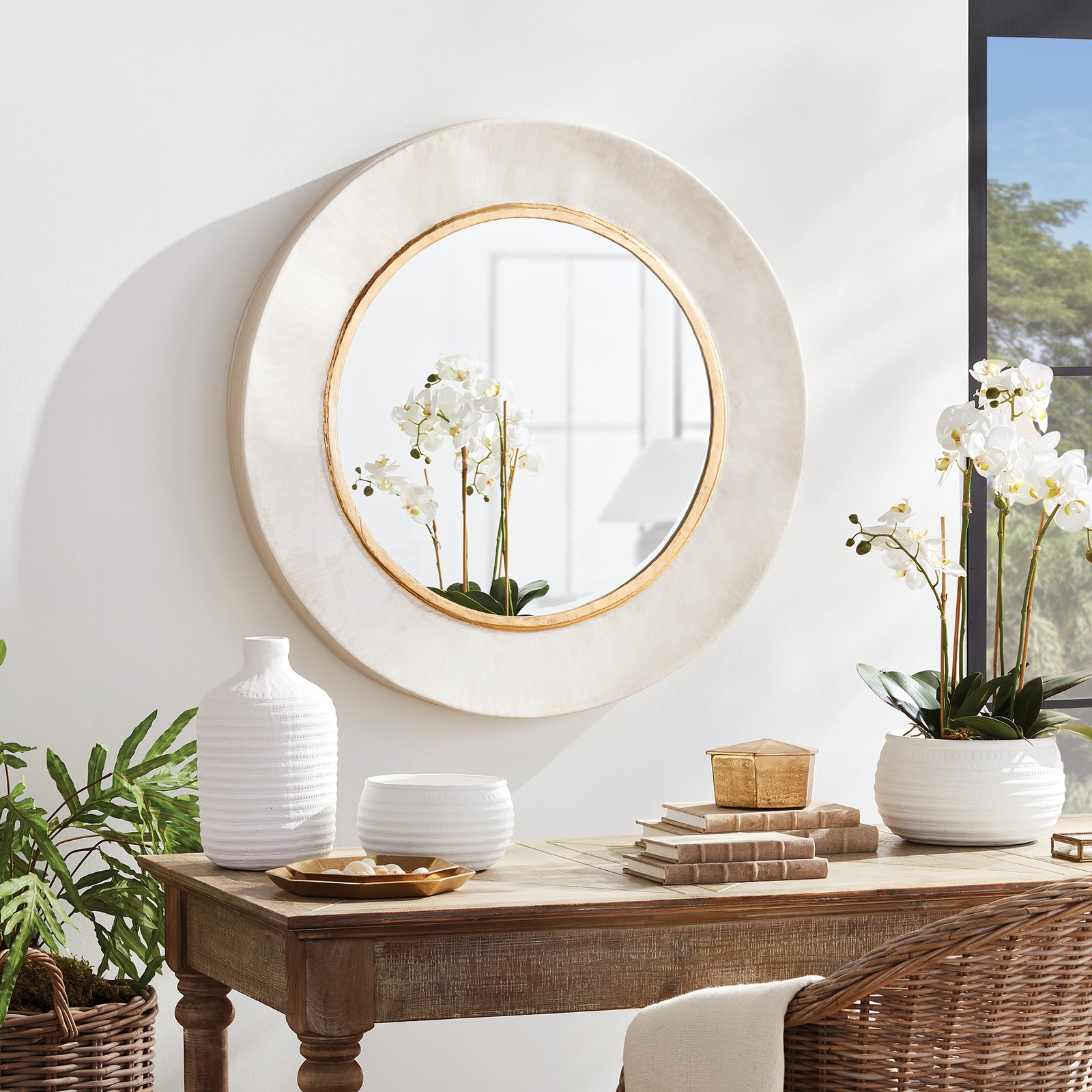 Anelise Mirror