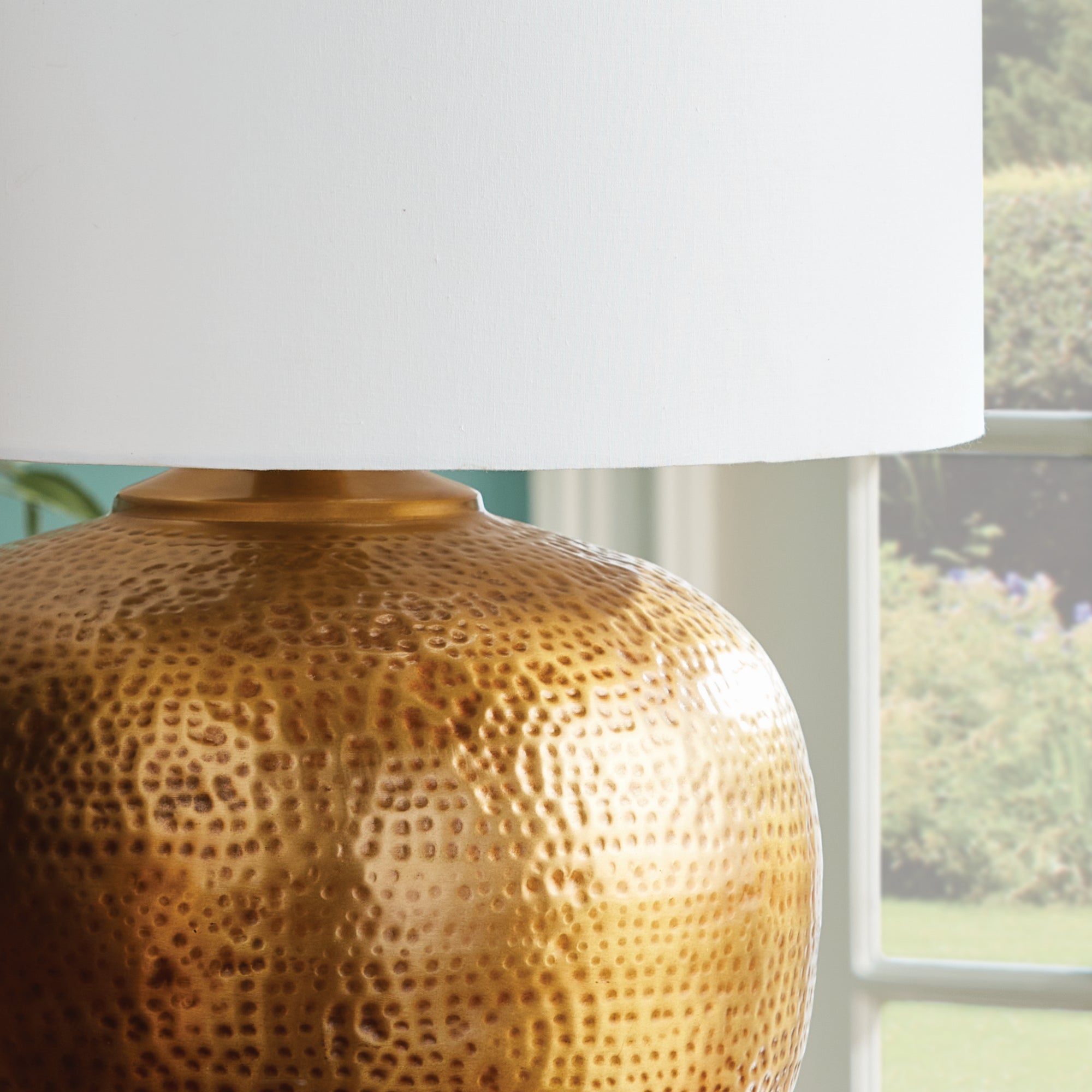 Auburn Lamp Large