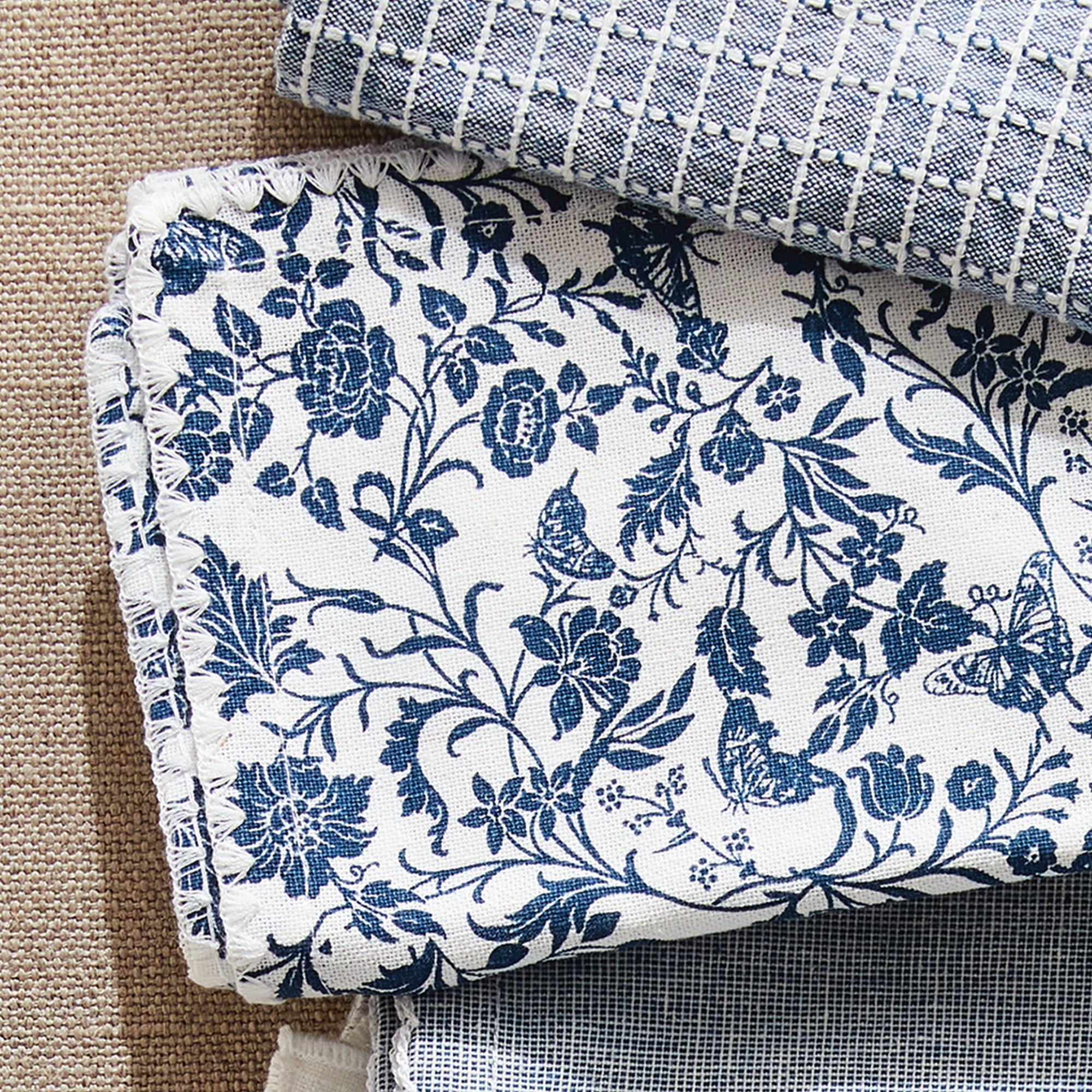 Leni Dinner Napkins Set of 4