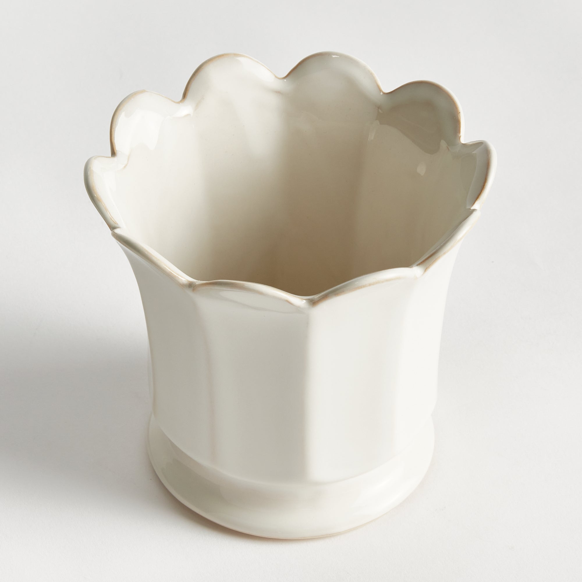 Mayline Footed Pot