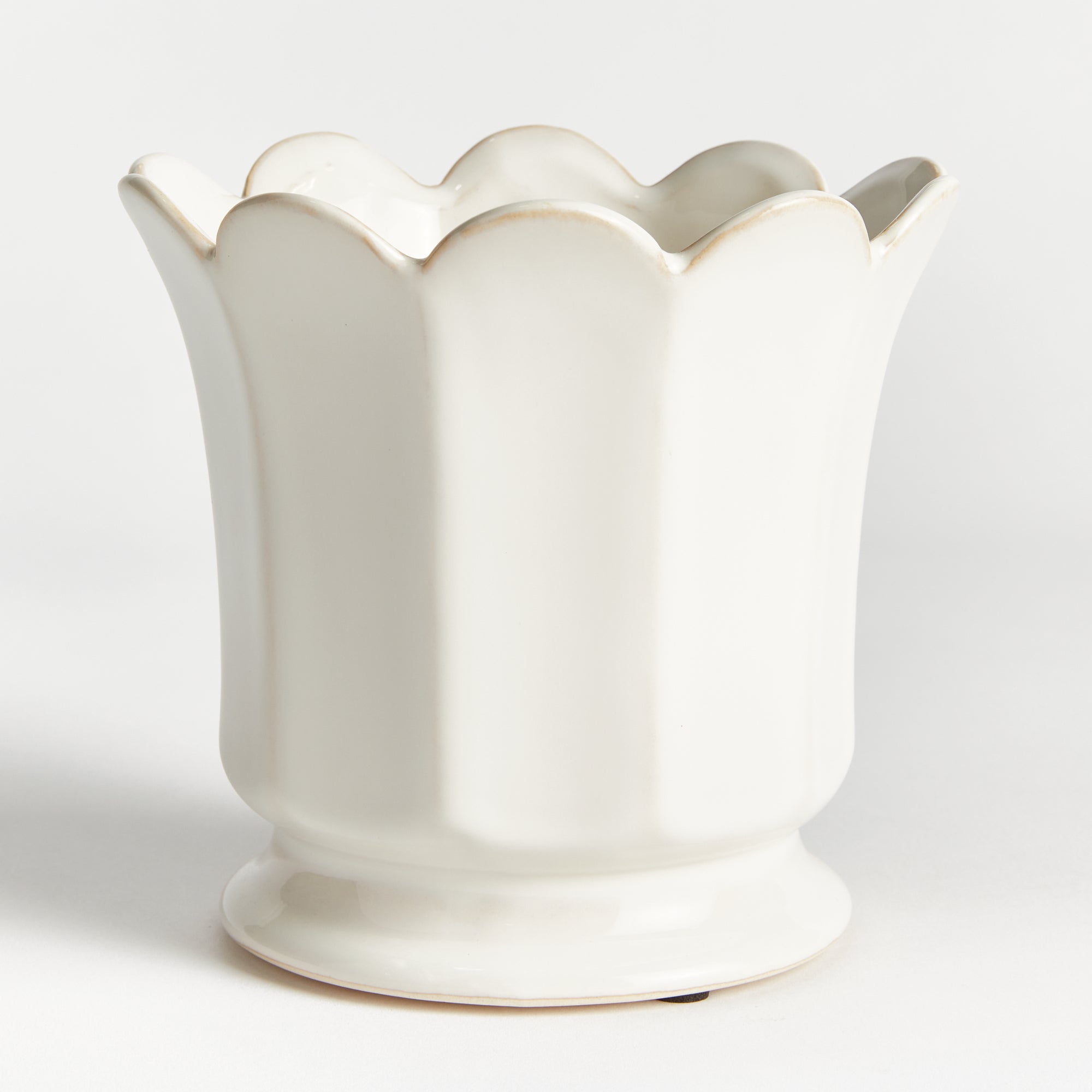 Mayline Footed Pot