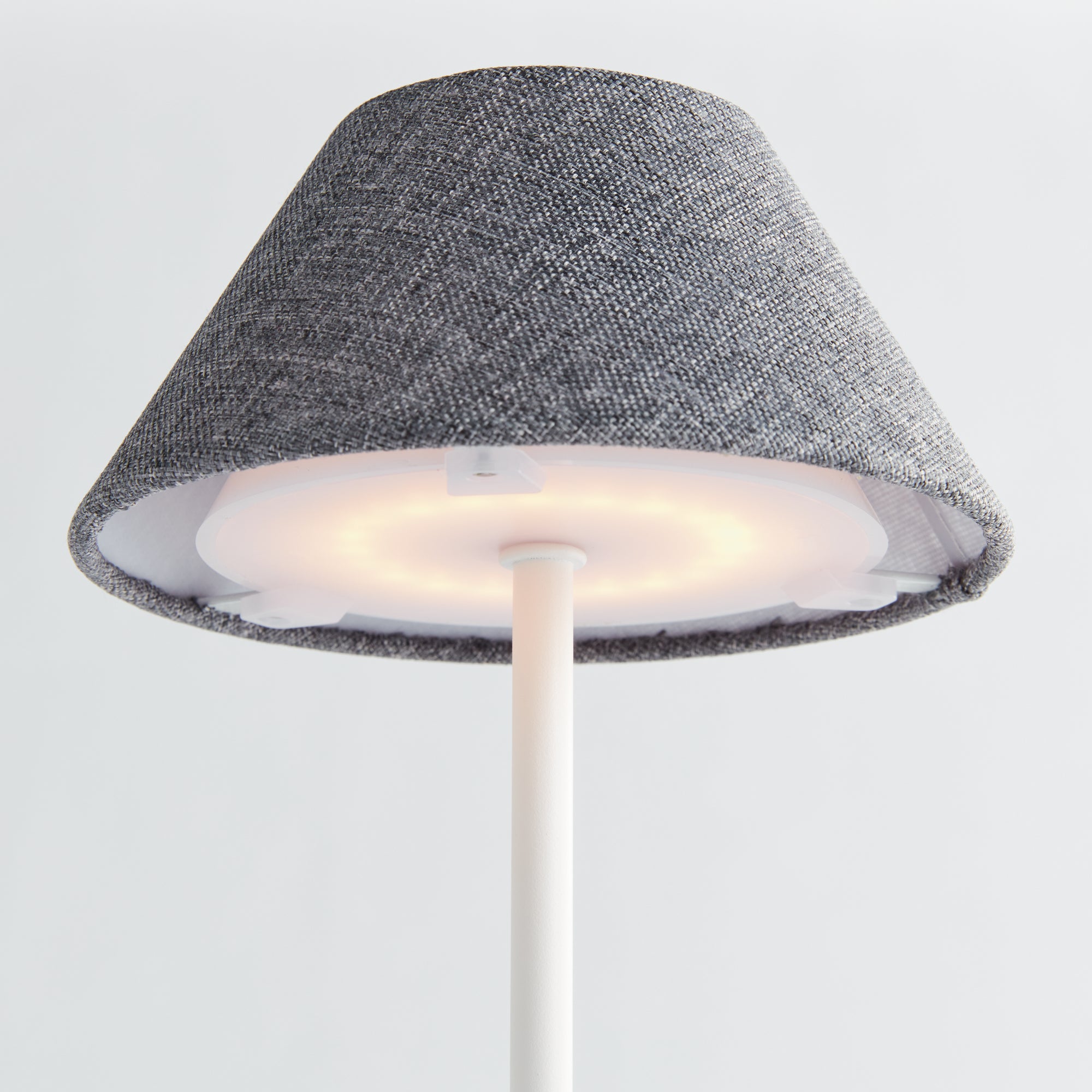 Levi Cordless Led Lamp (White Base)