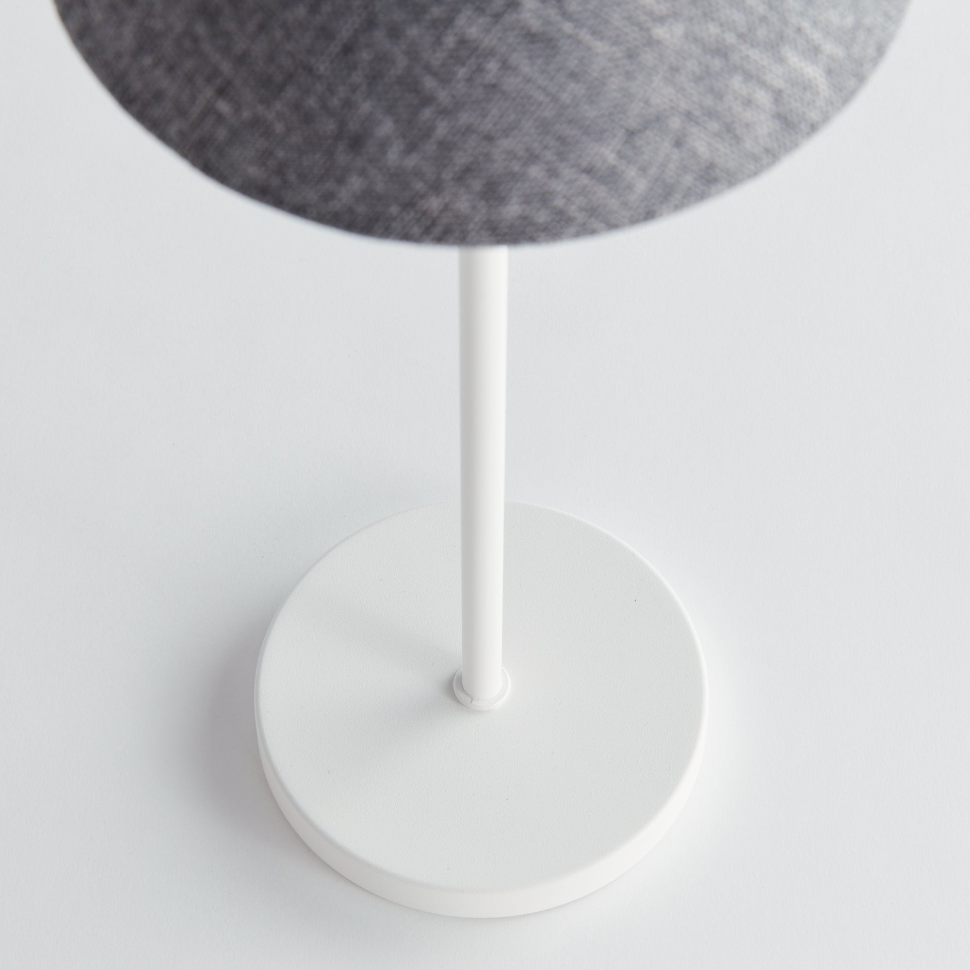 Levi Cordless Led Lamp (White Base)