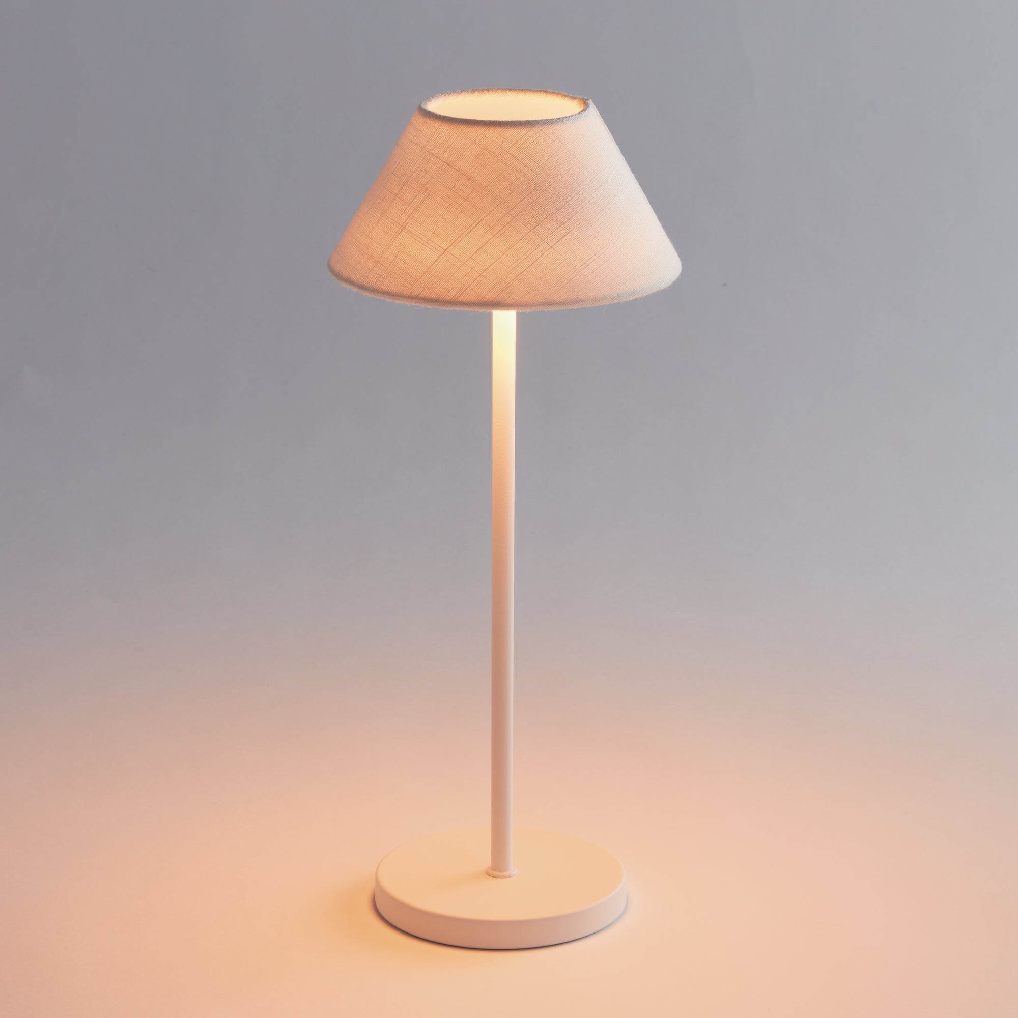 Levi Cordless Led Lamp (White Base)
