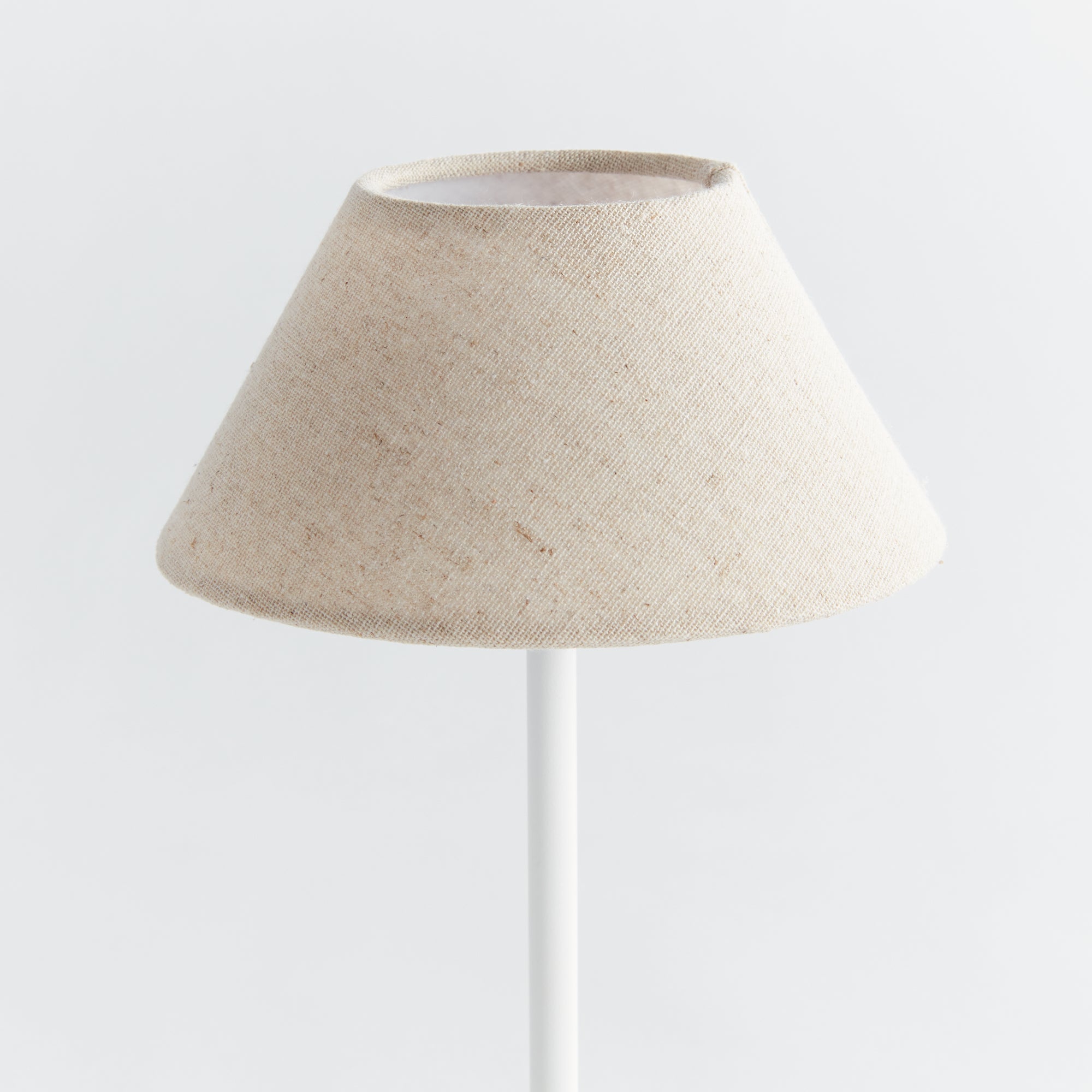 Levi Cordless Led Lamp (White Base)