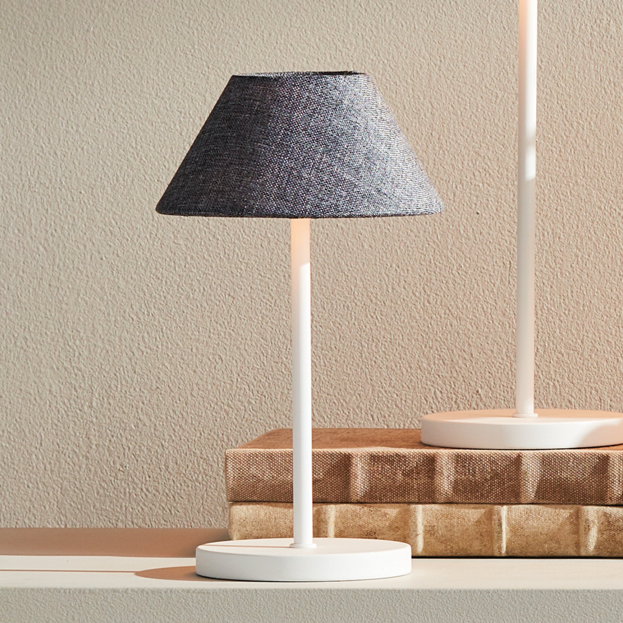 Levi Cordless Led Lamp 10"