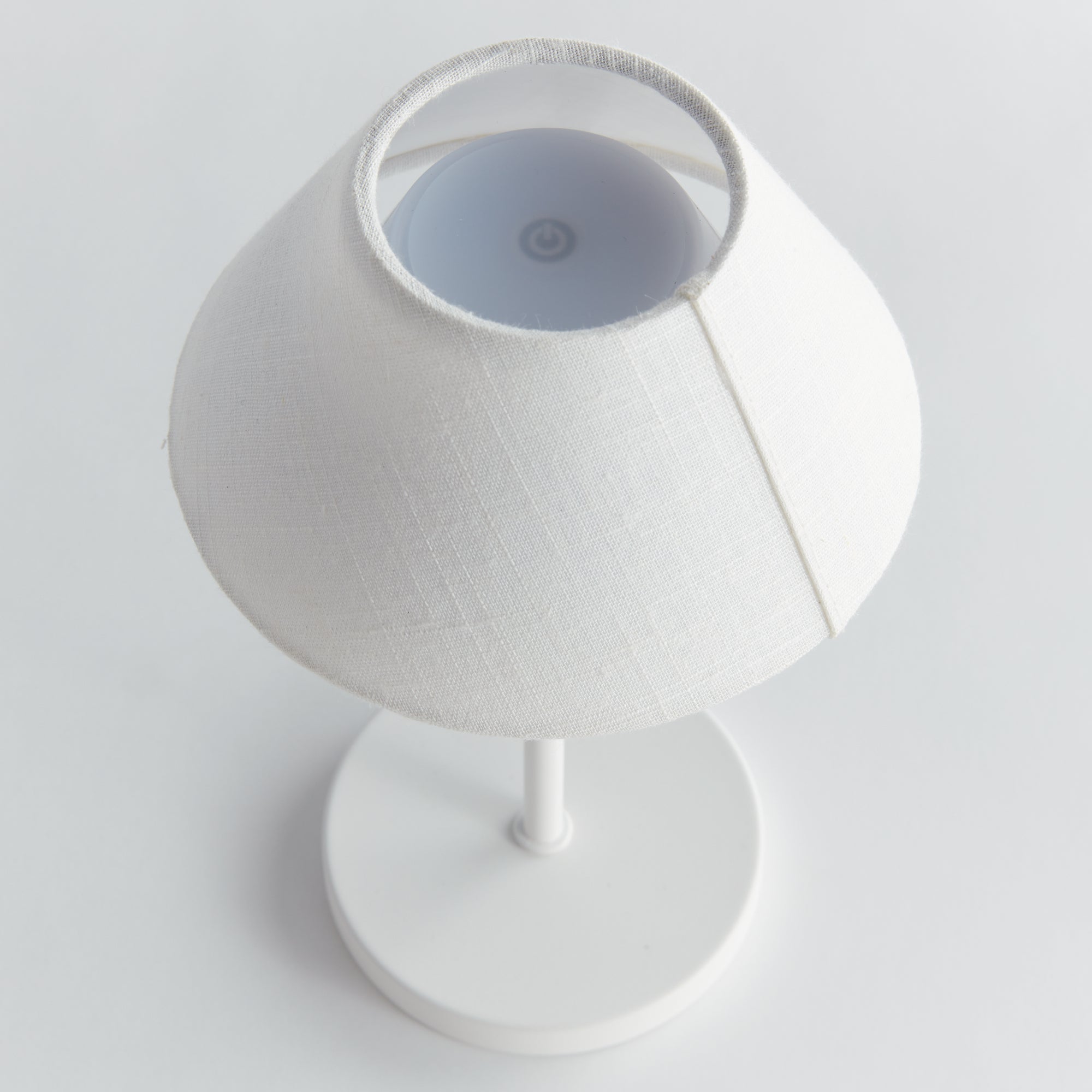 Levi Cordless Led Lamp (White Base)