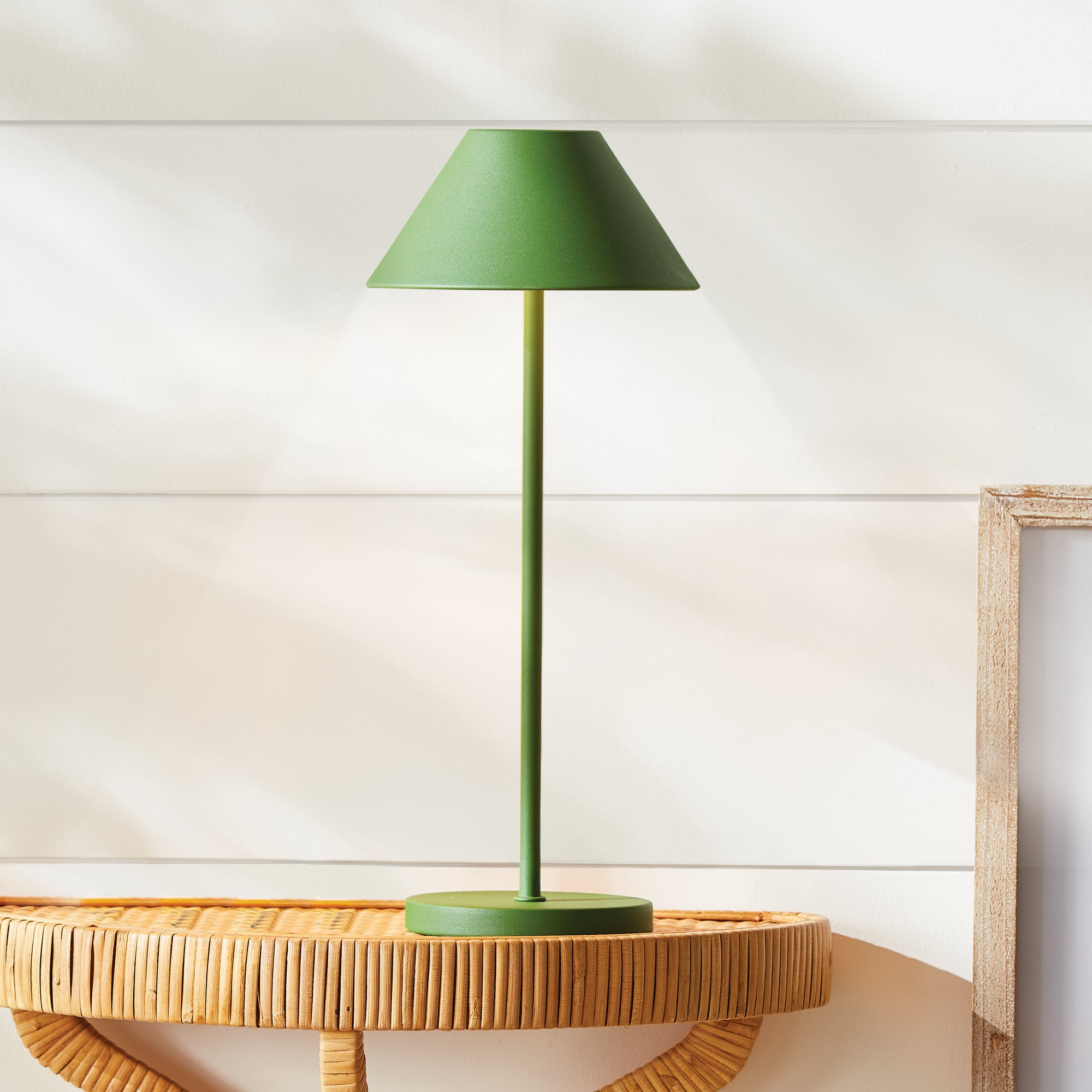Levi Cordless Lamp Metal Shade