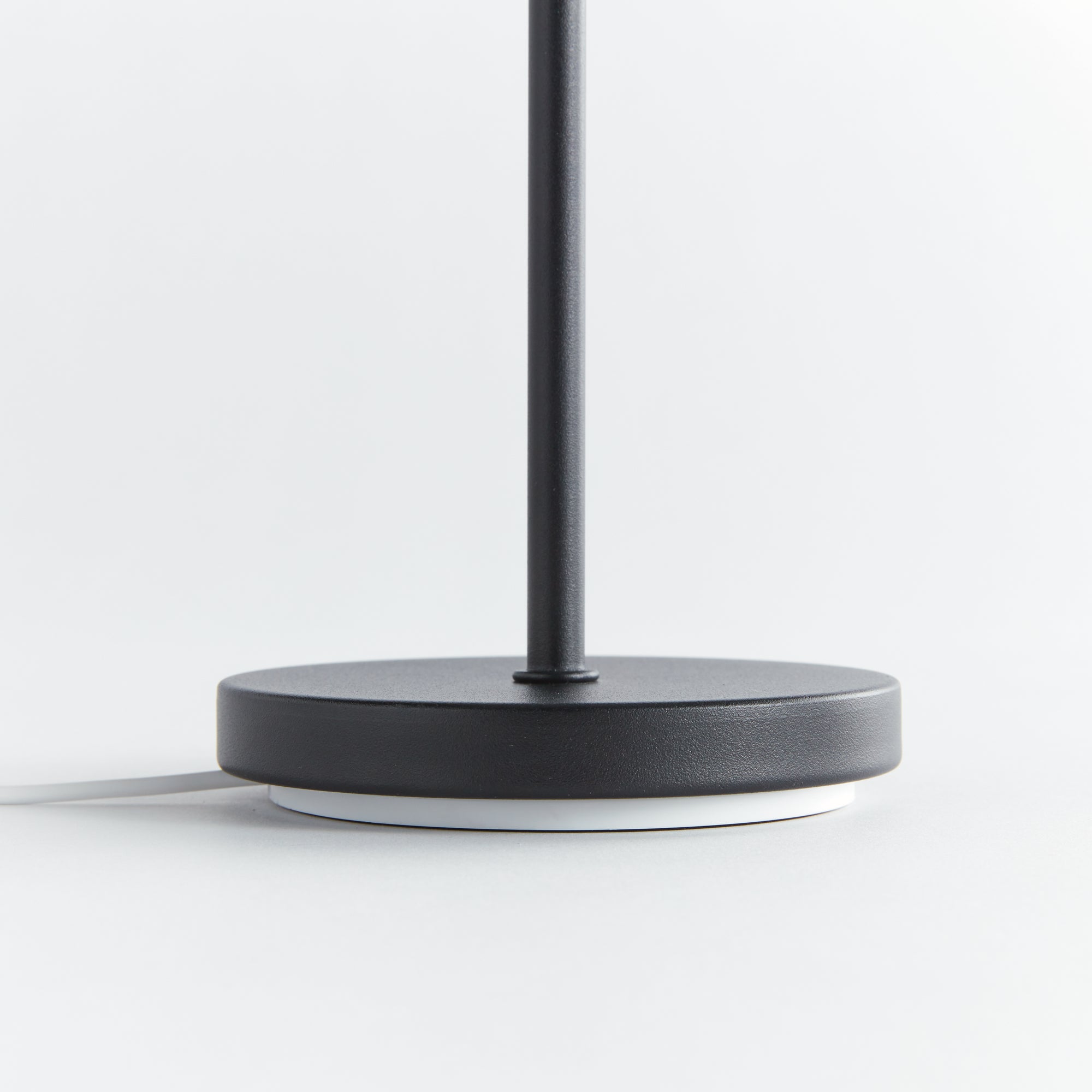 Levi Cordless Lamp Metal Shade