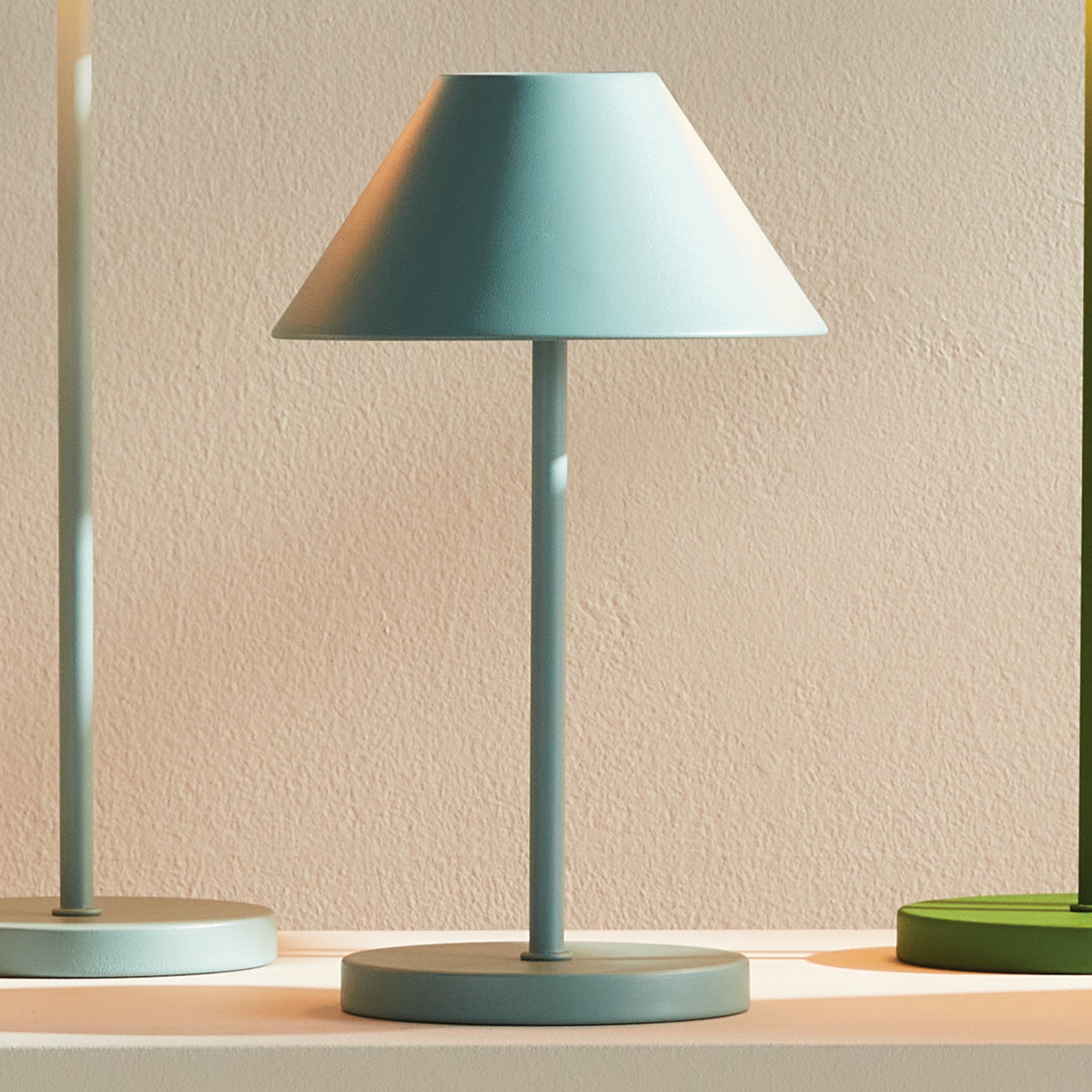 Levi Cordless Lamp Metal Shade