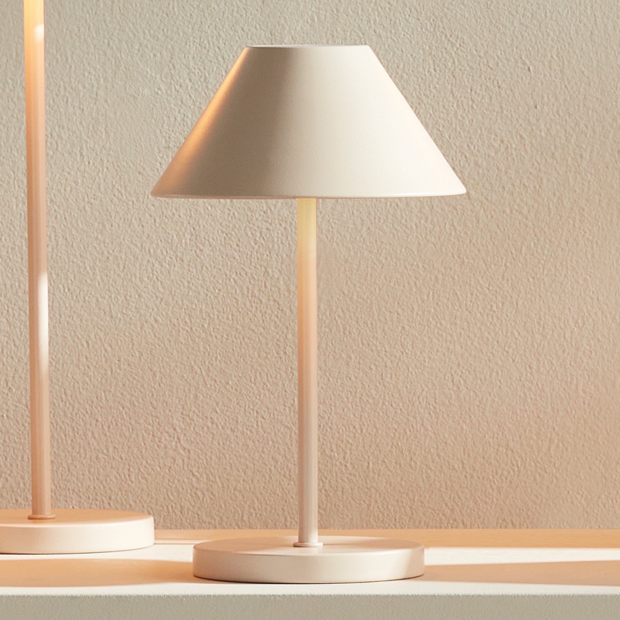 Levi Cordless Lamp Metal Shade