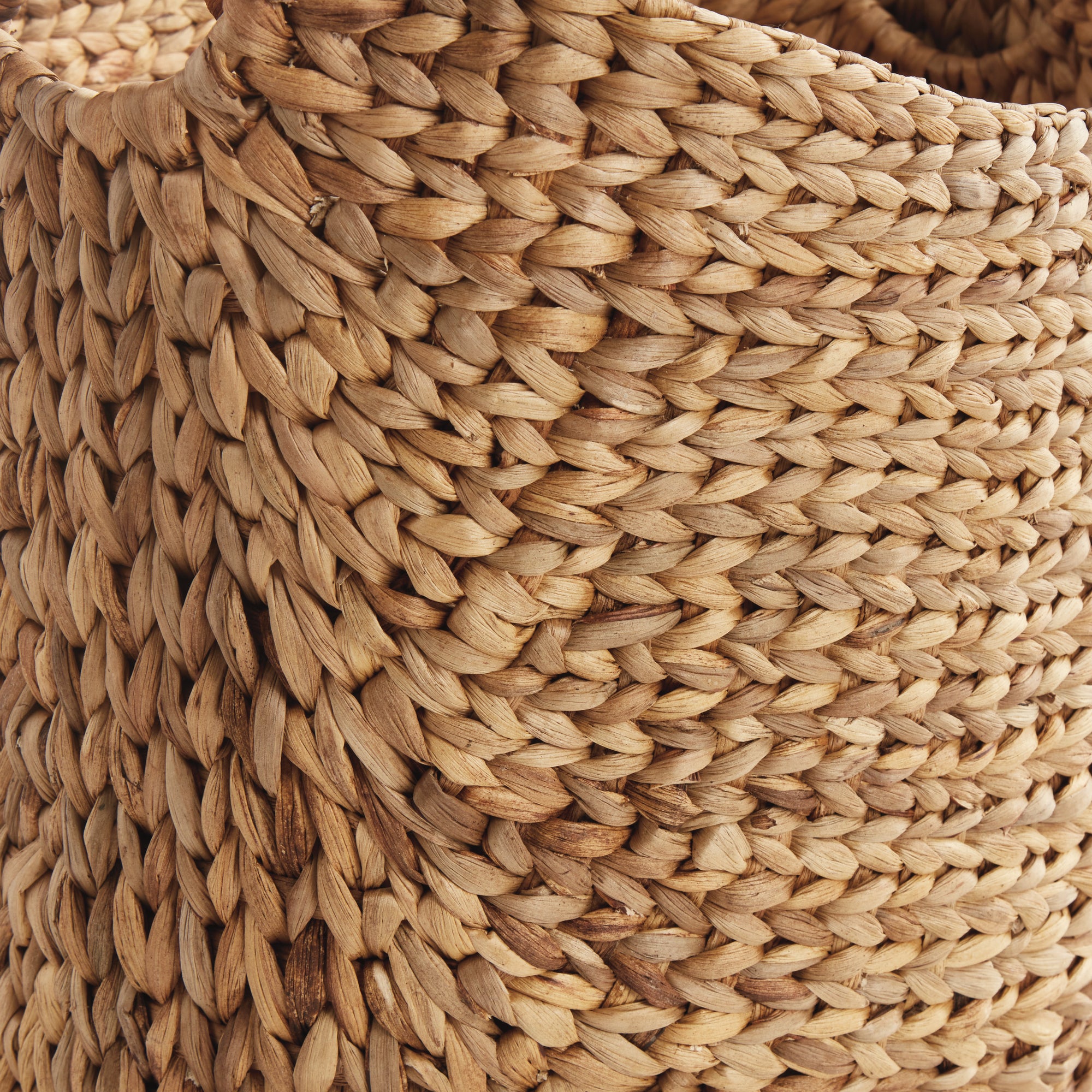 Janica Water Hyacinth Baskets with Handle